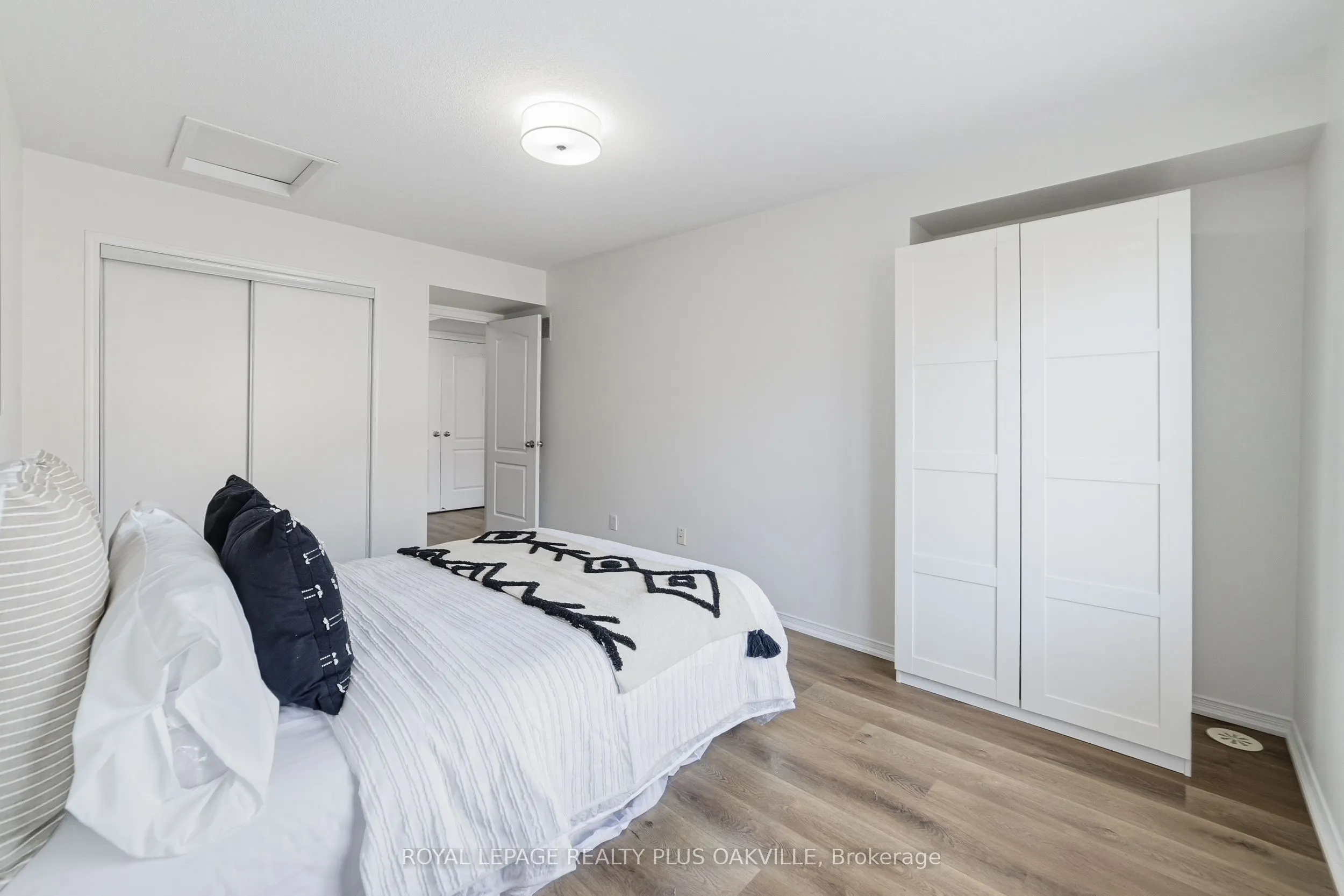 2464 Post Road #6