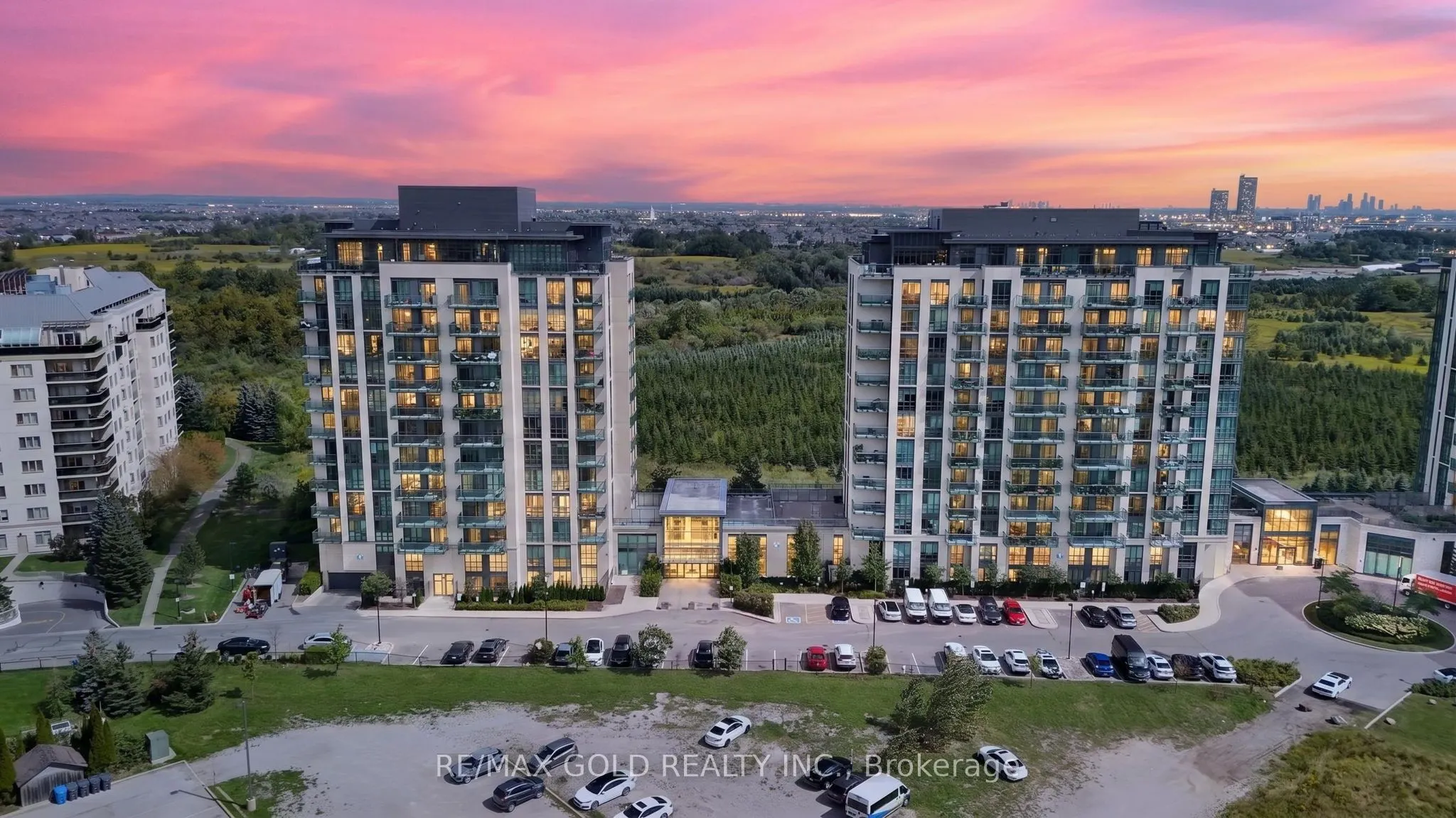 55 Yorkland Boulevard #308