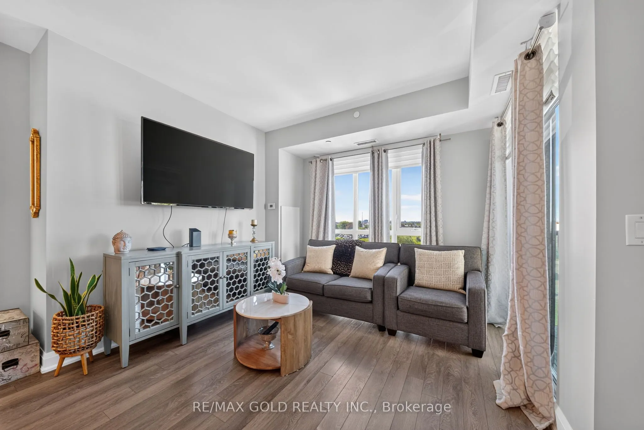 55 Yorkland Boulevard #308
