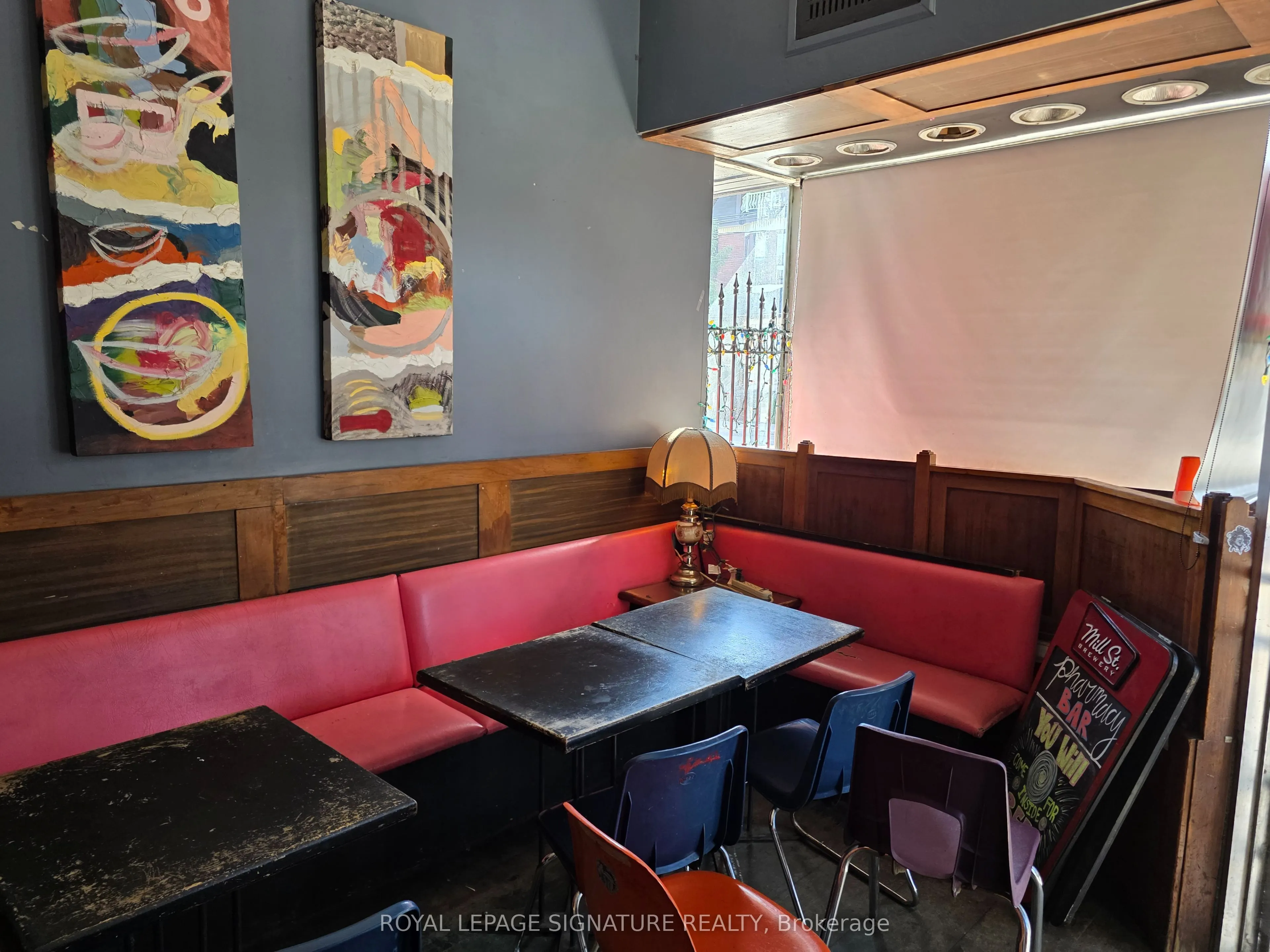 1318 King Street W