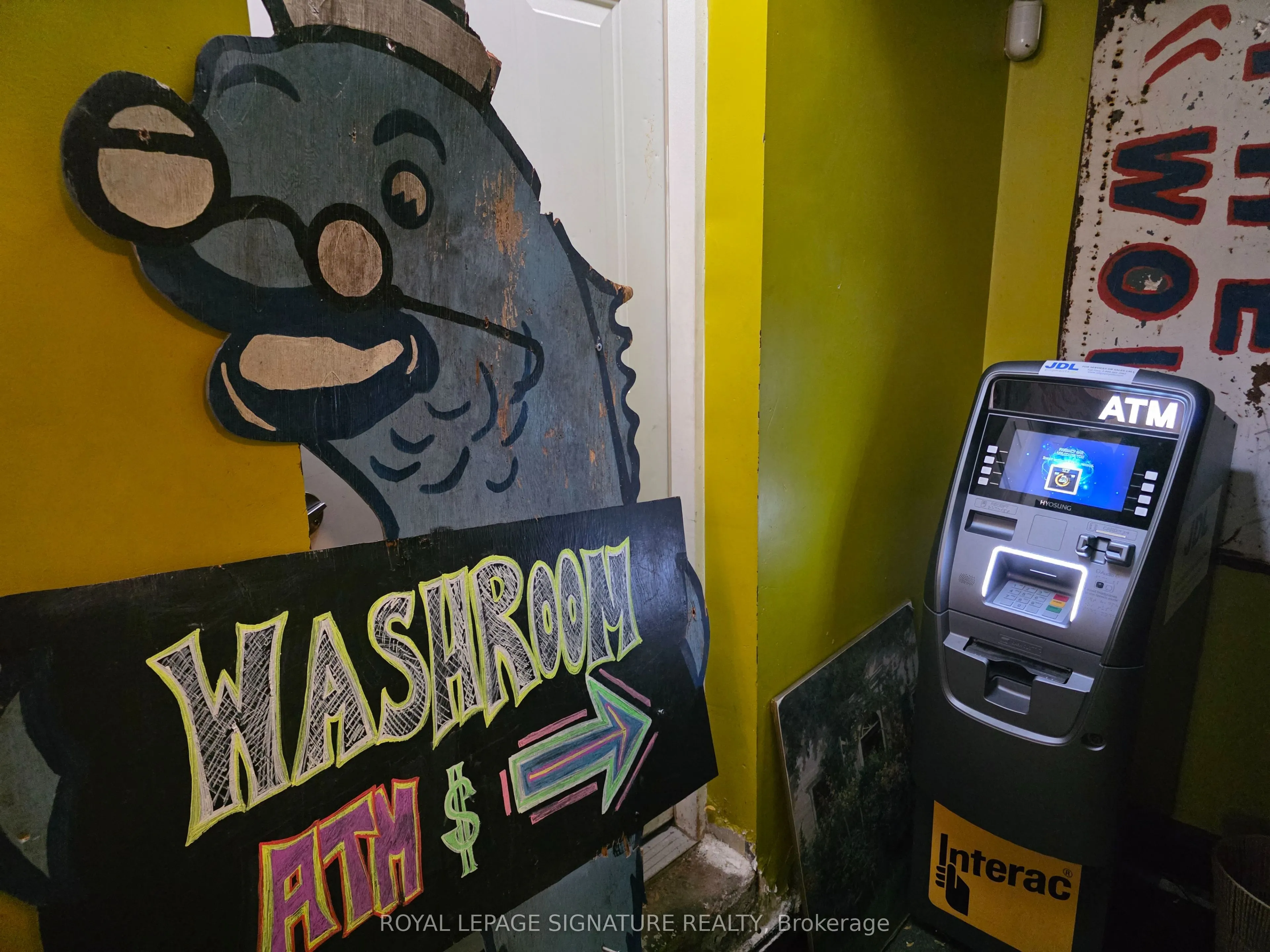 1318 King Street W