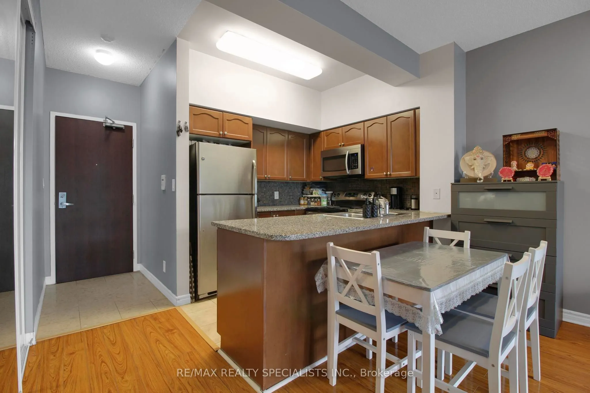 335 Rathburn Road W #2303