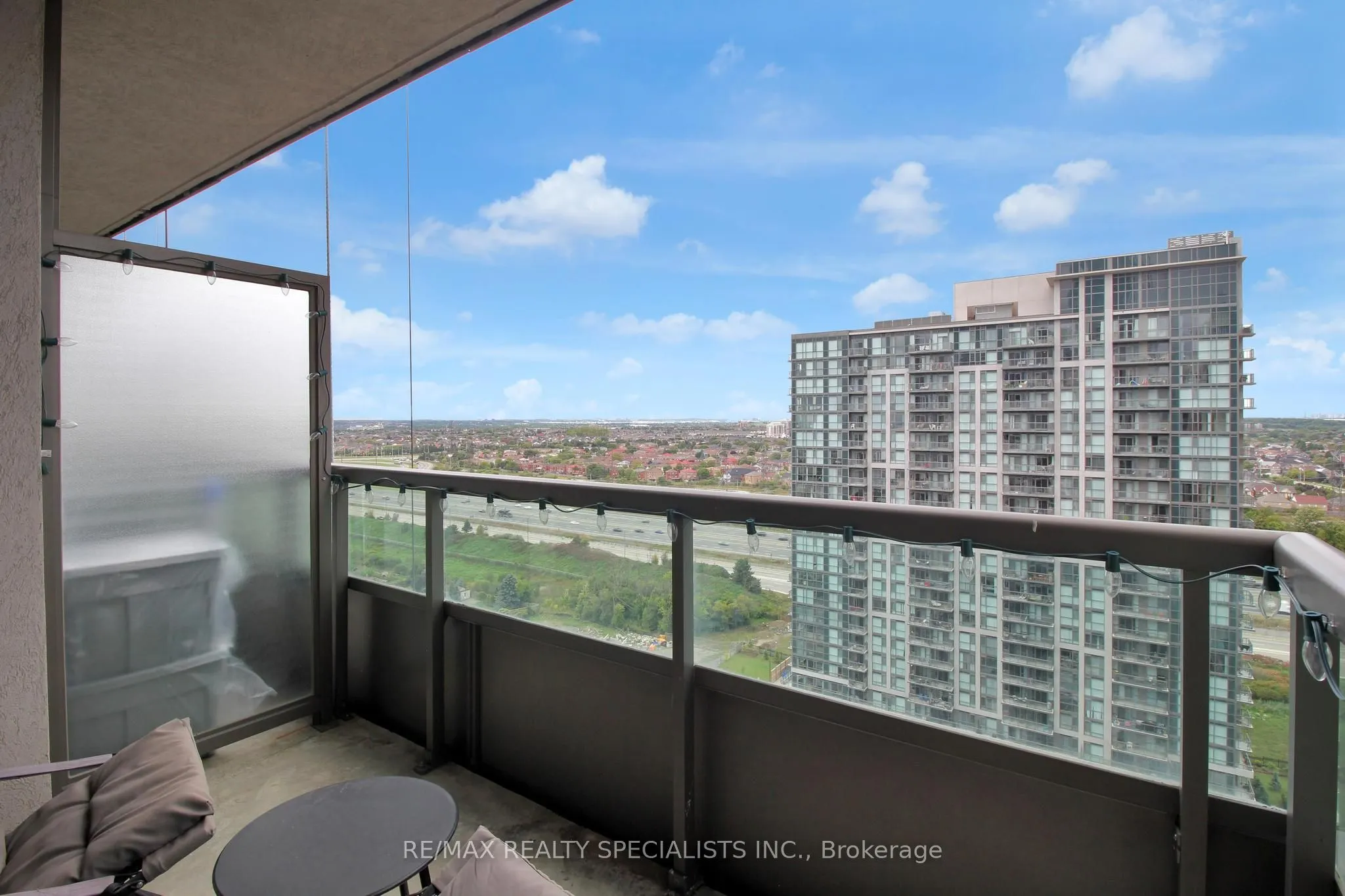 335 Rathburn Road W #2303