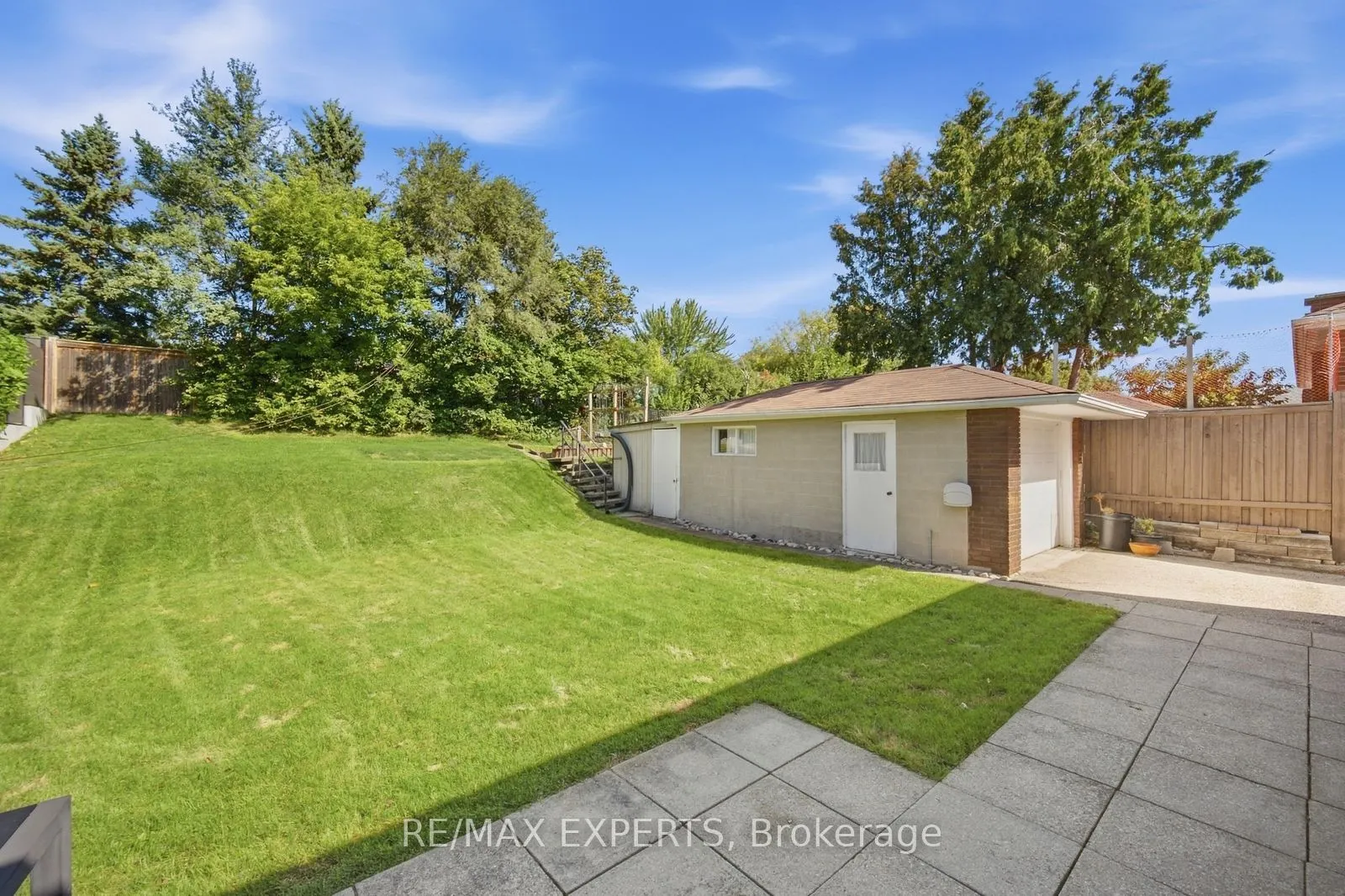 90 Heathrow Drive
