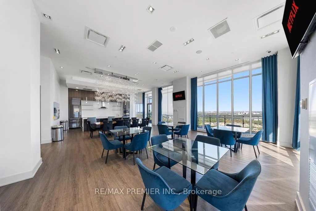 10 Park Lawn Road #1807