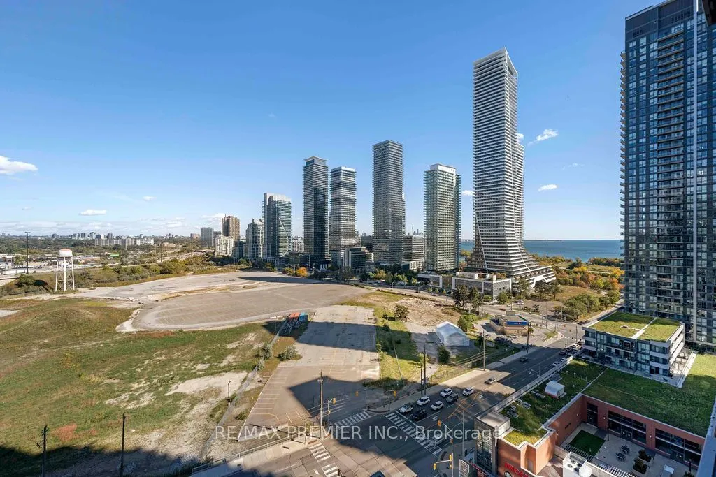 10 Park Lawn Road #1807