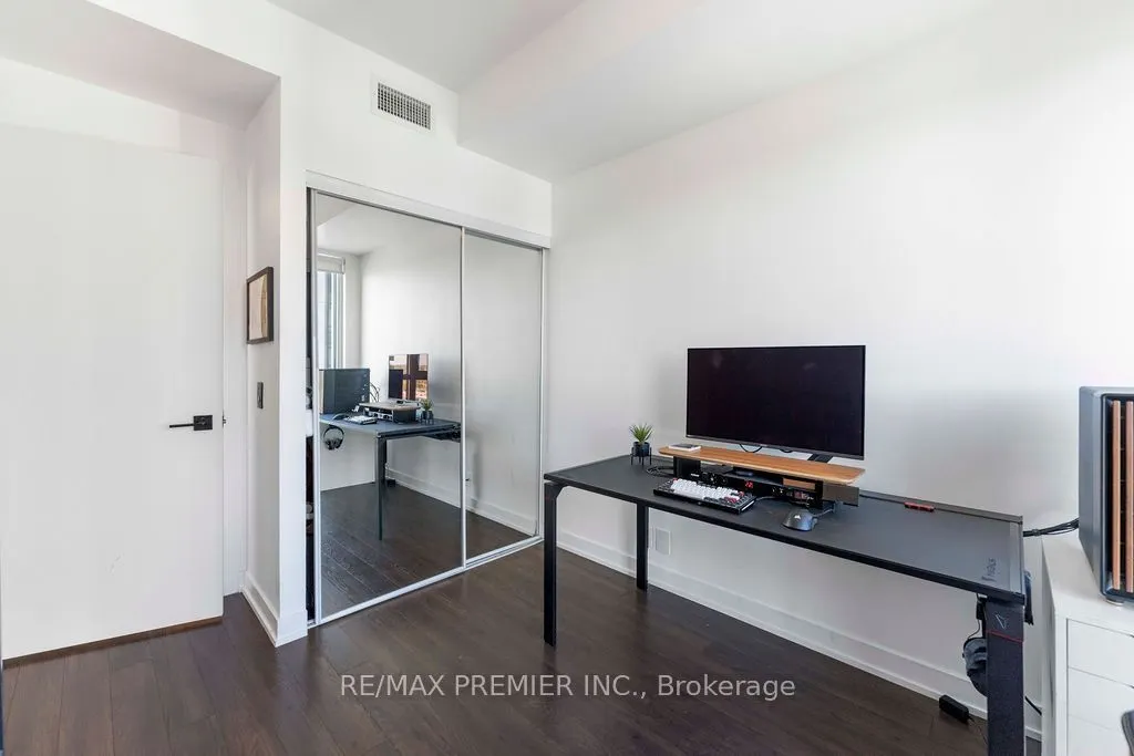 10 Park Lawn Road #1807