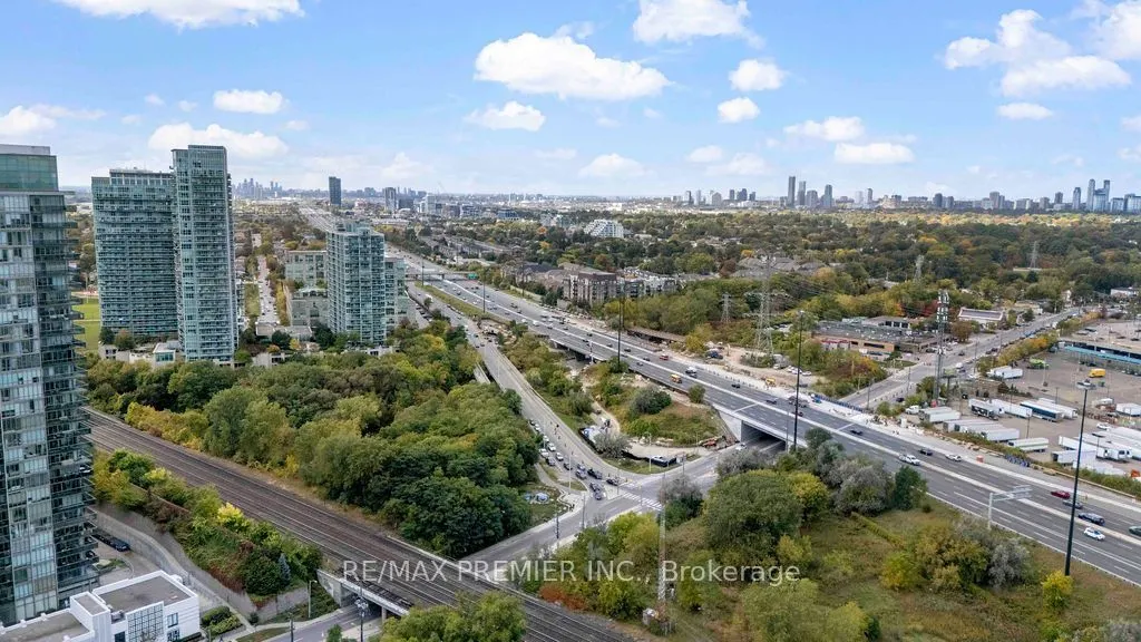 10 Park Lawn Road #1807