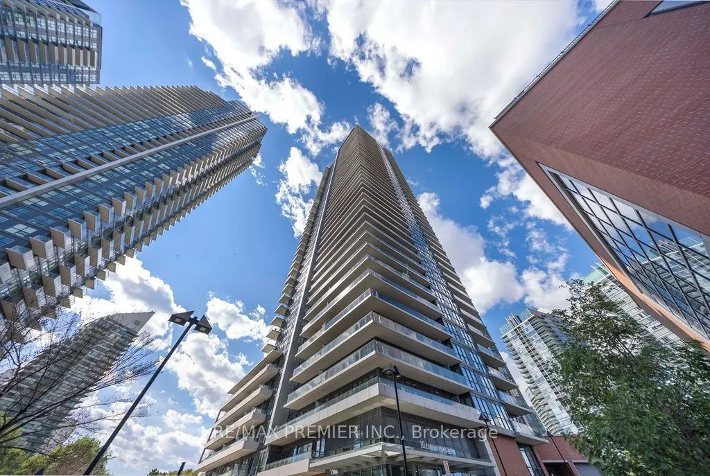 10 Park Lawn Road #1807