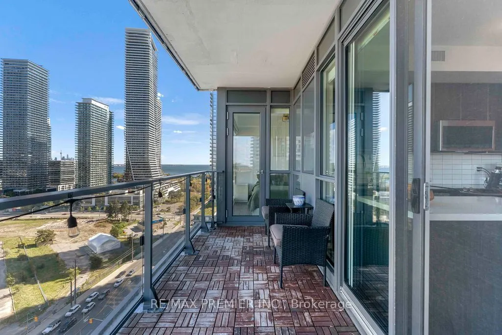 10 Park Lawn Road #1807