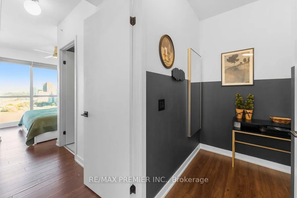 10 Park Lawn Road #1807