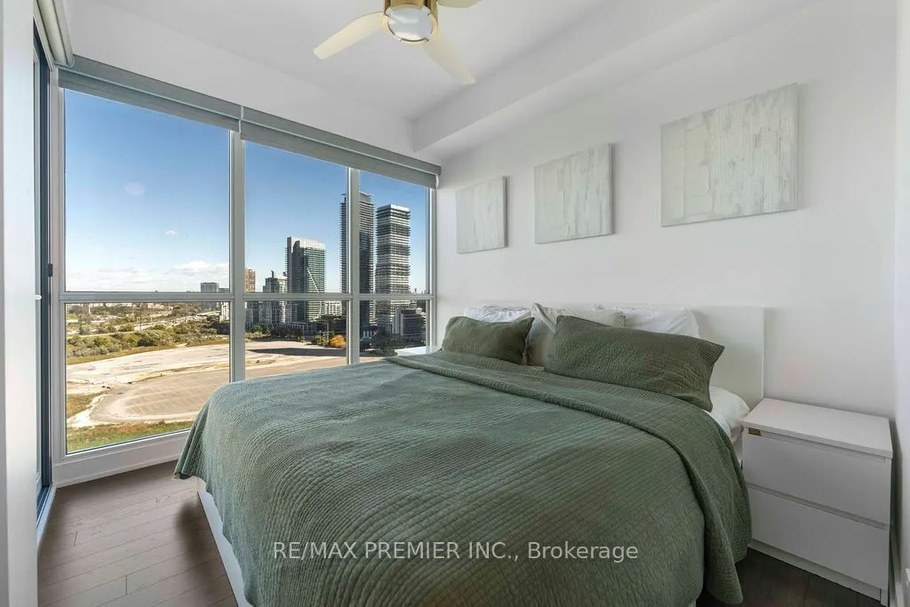 10 Park Lawn Road #1807