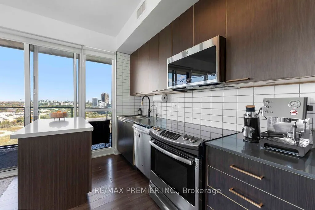 10 Park Lawn Road #1807