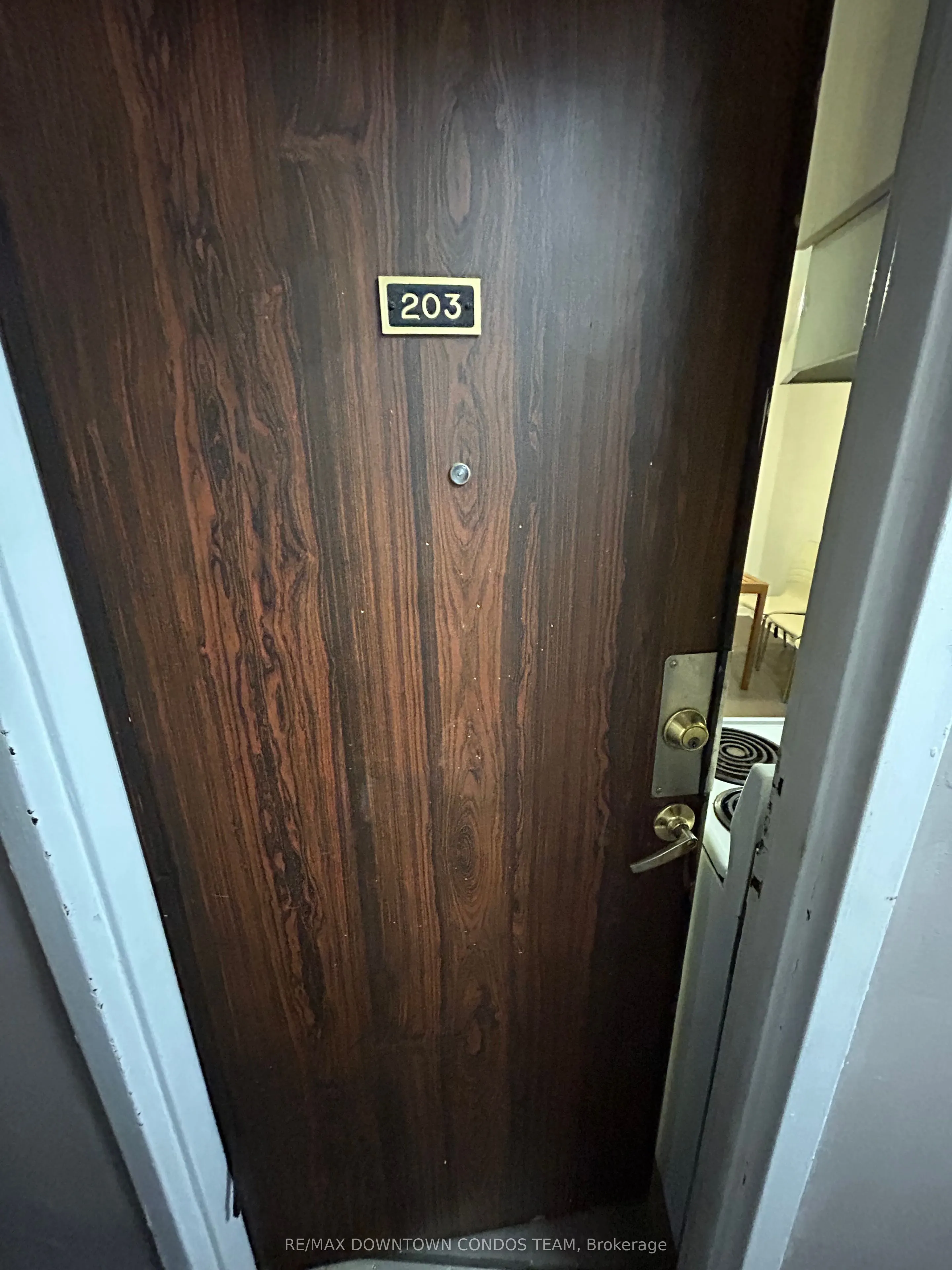 5 Thornburn Avenue #203