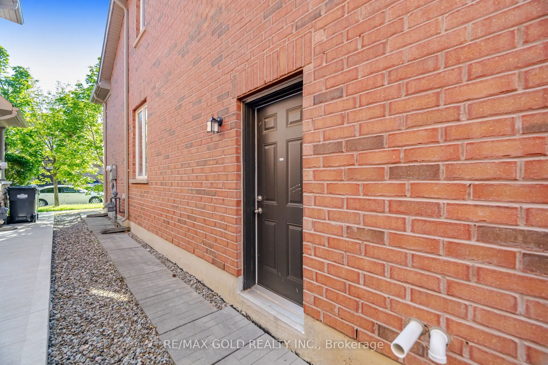55 Loftsmoor Drive