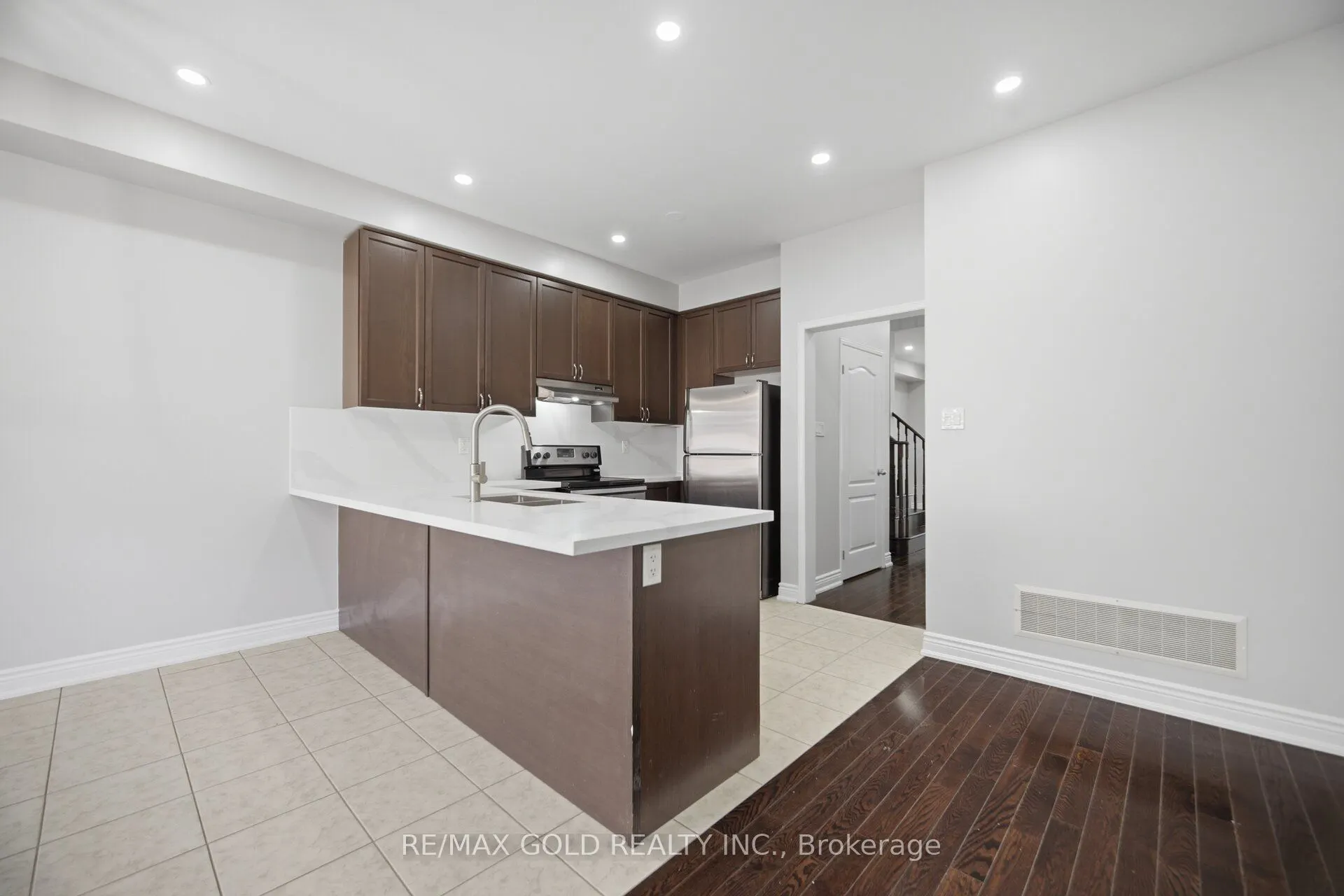 55 Loftsmoor Drive