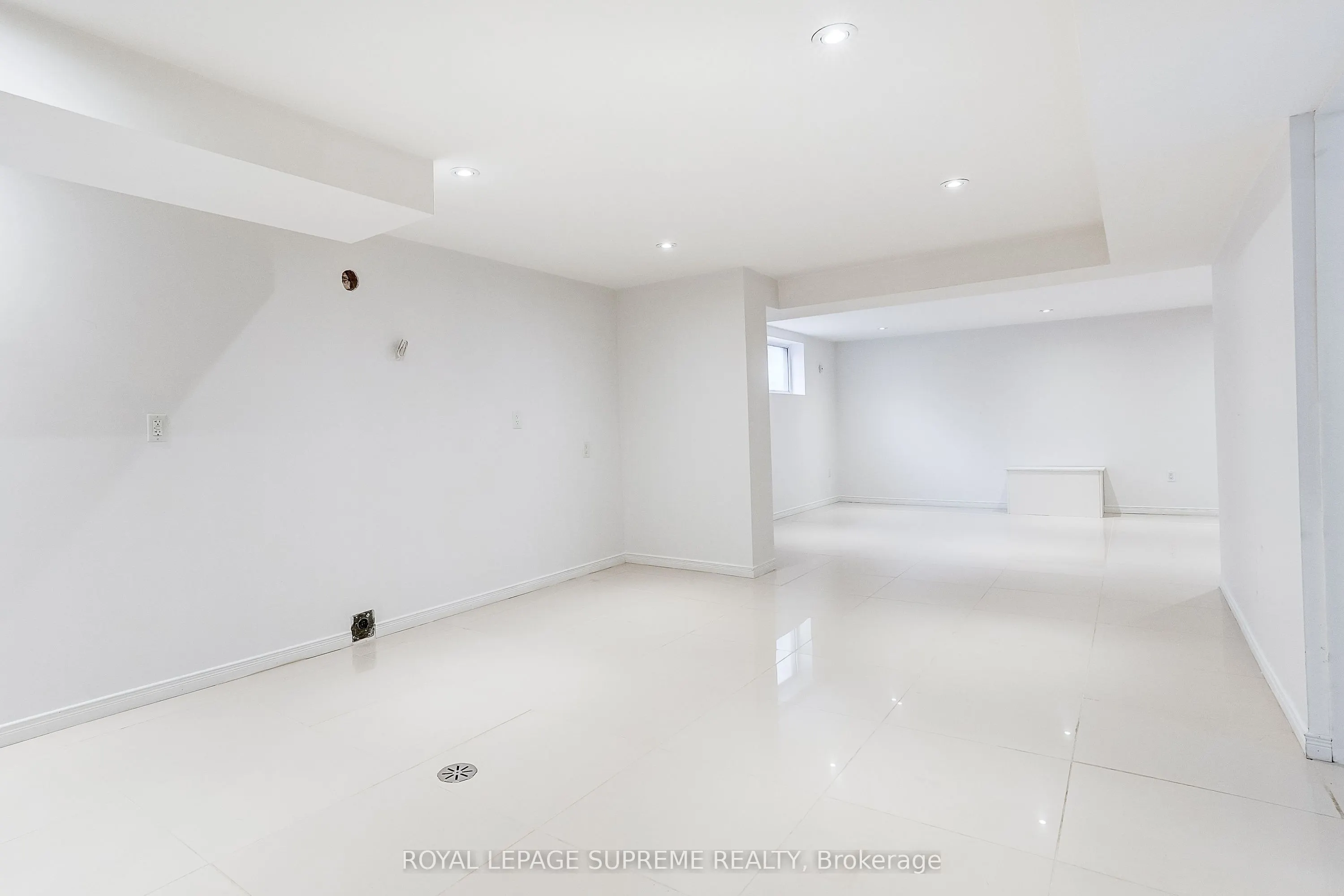 100 Summitcrest Drive