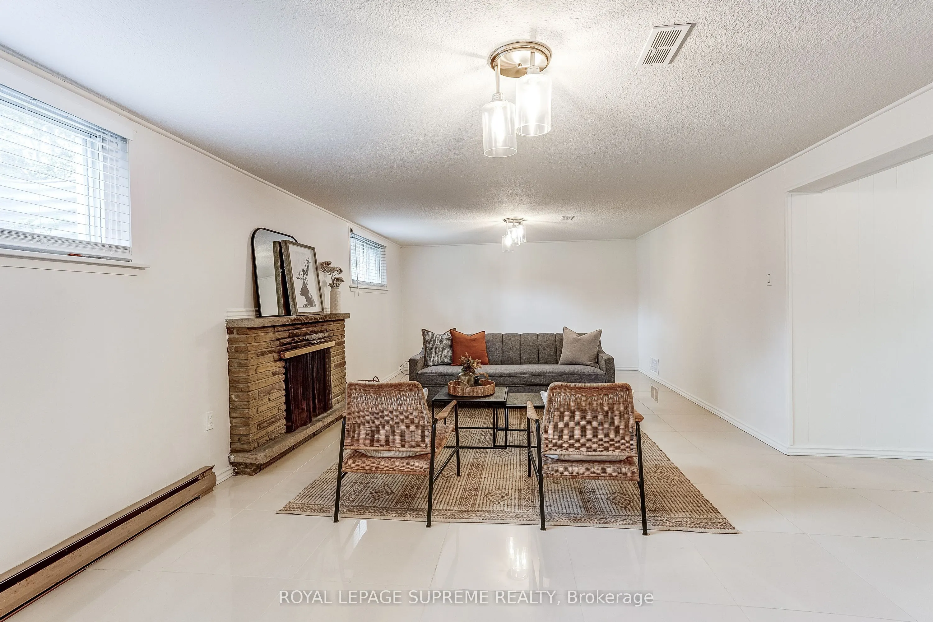 100 Summitcrest Drive