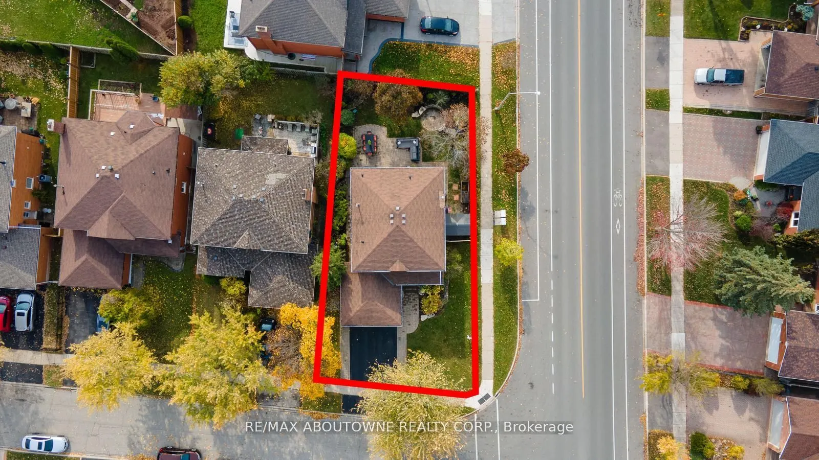 467 Hedgerow Lane