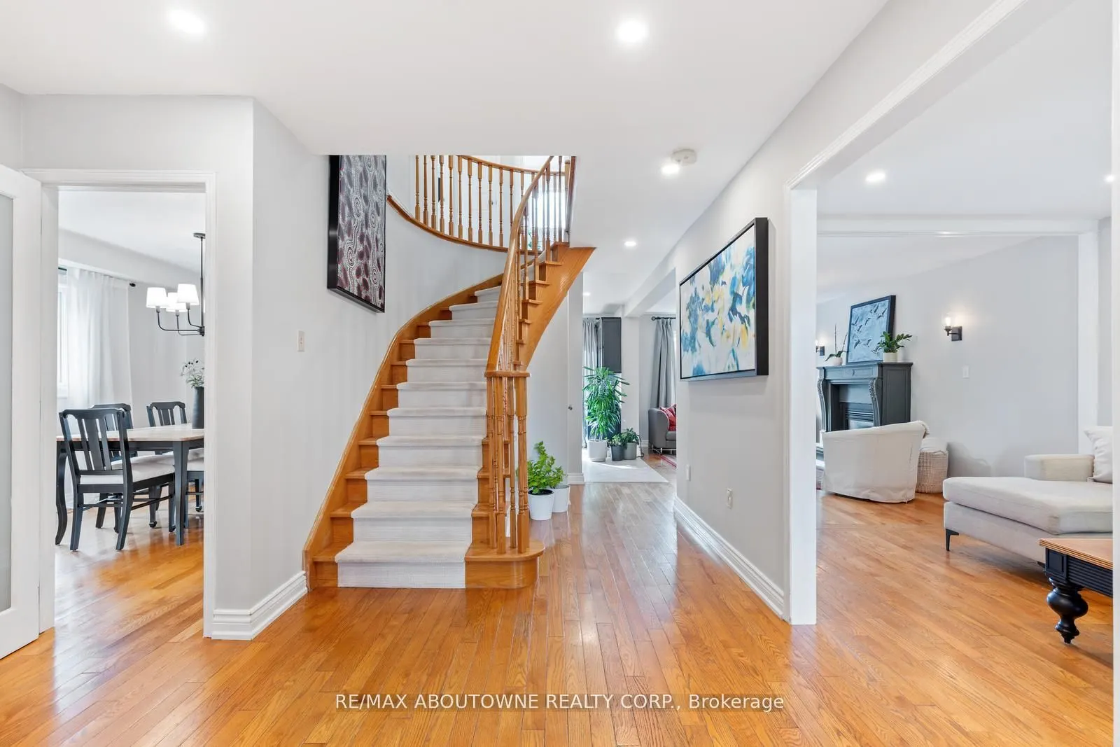 467 Hedgerow Lane
