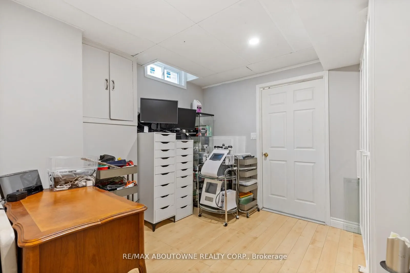 467 Hedgerow Lane
