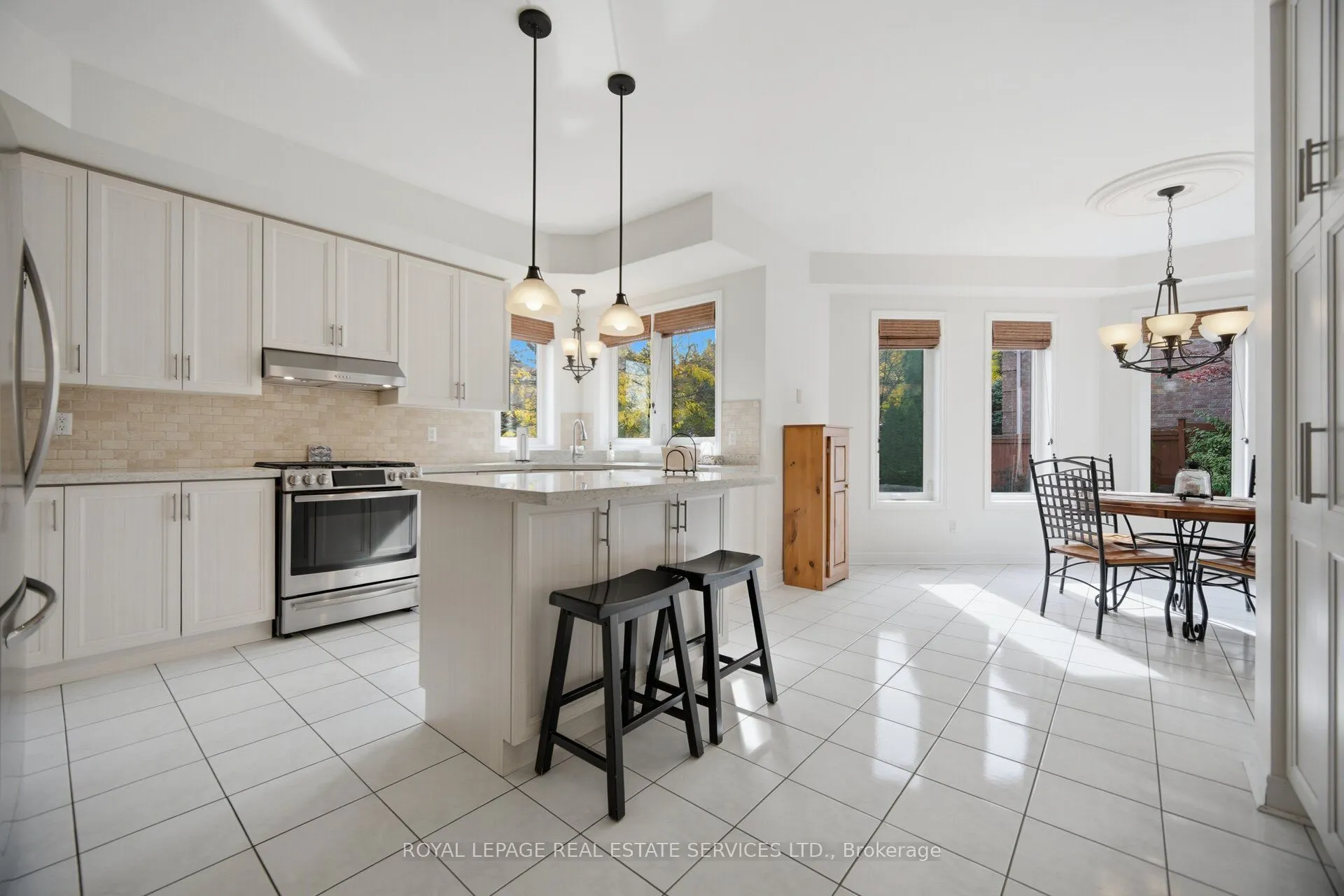 1600 Glenvista Drive