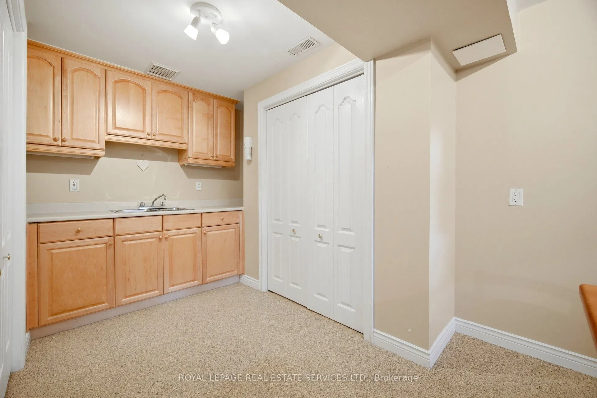 1600 Glenvista Drive