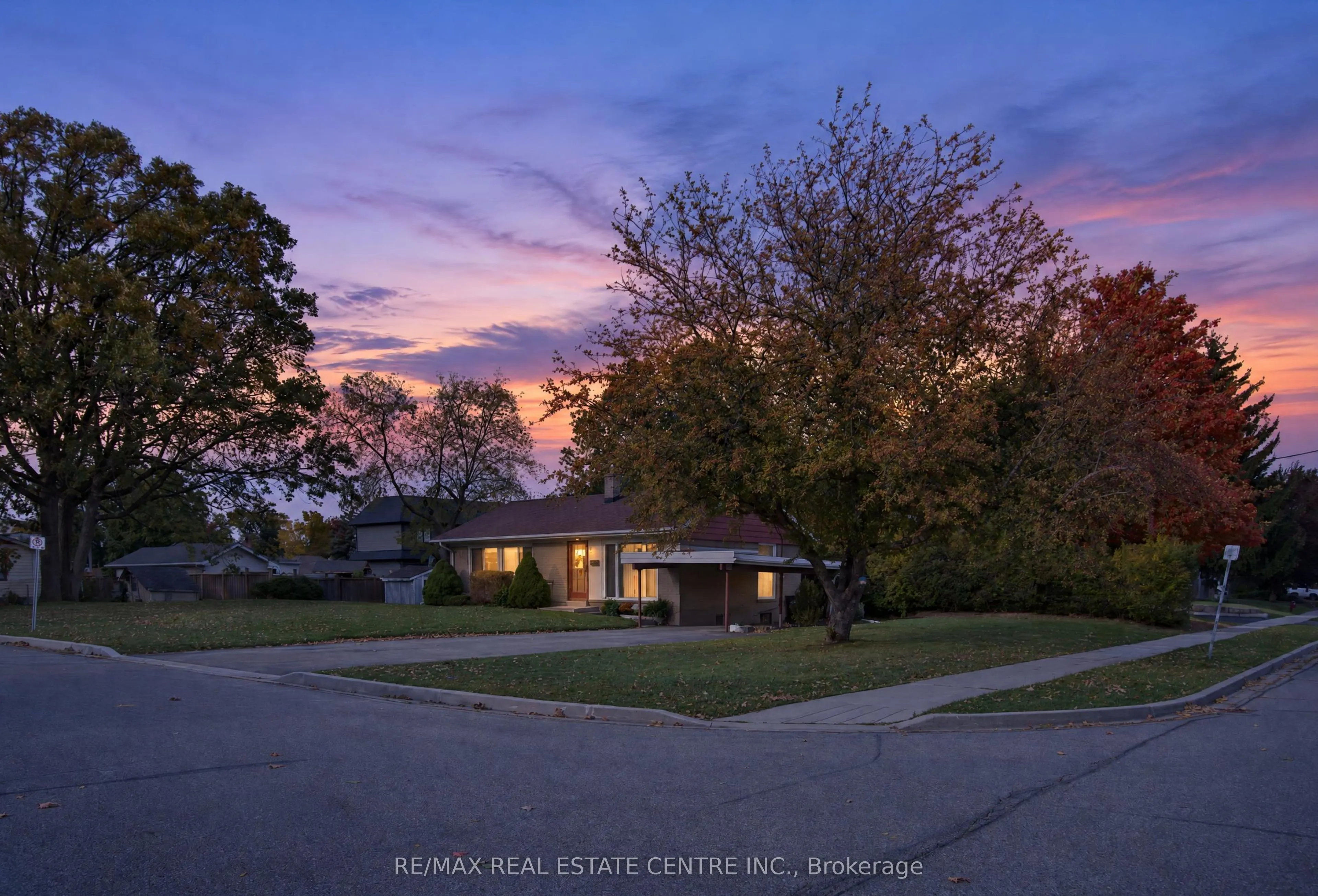 226 Elmwood Crescent