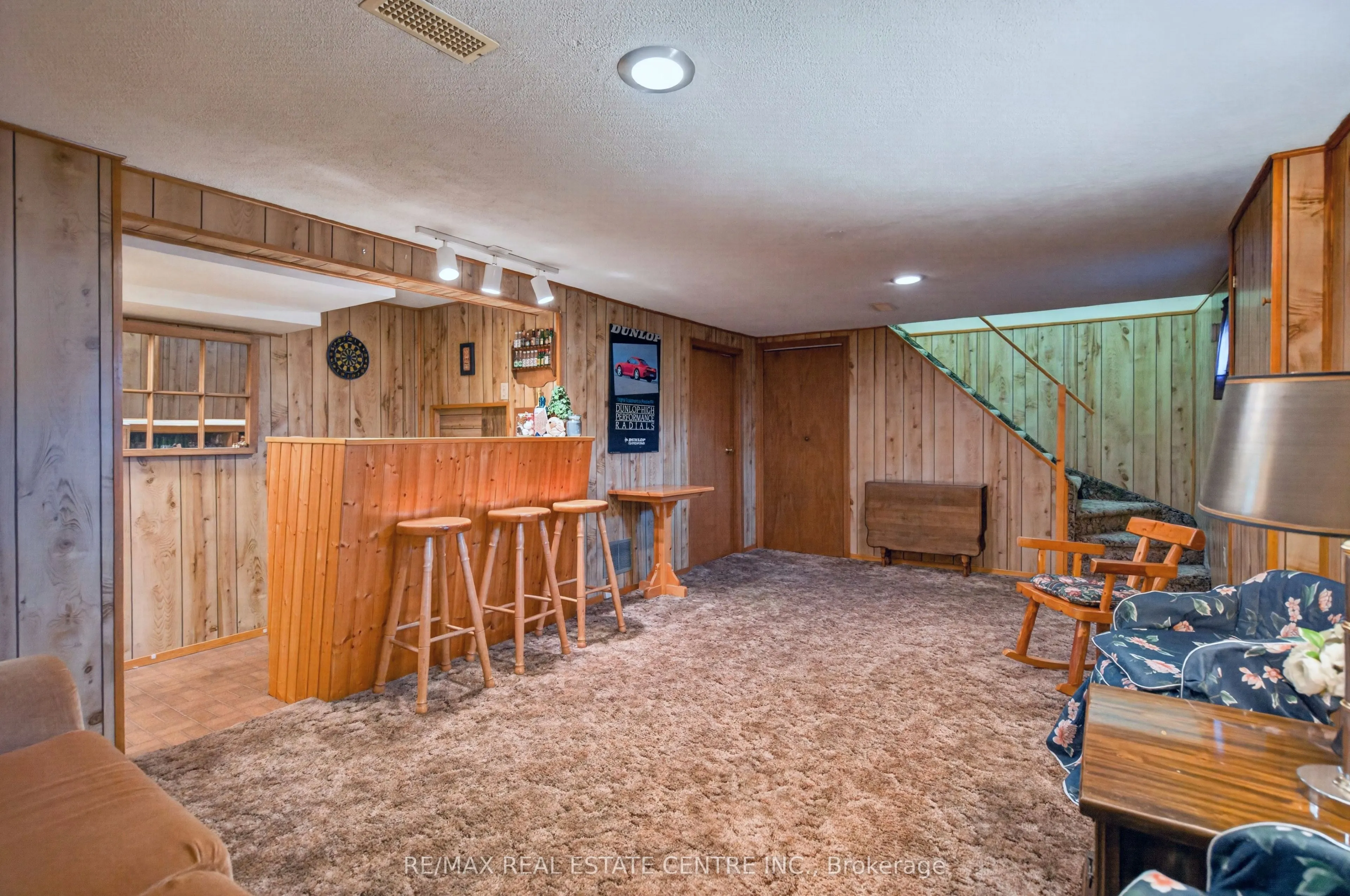 226 Elmwood Crescent