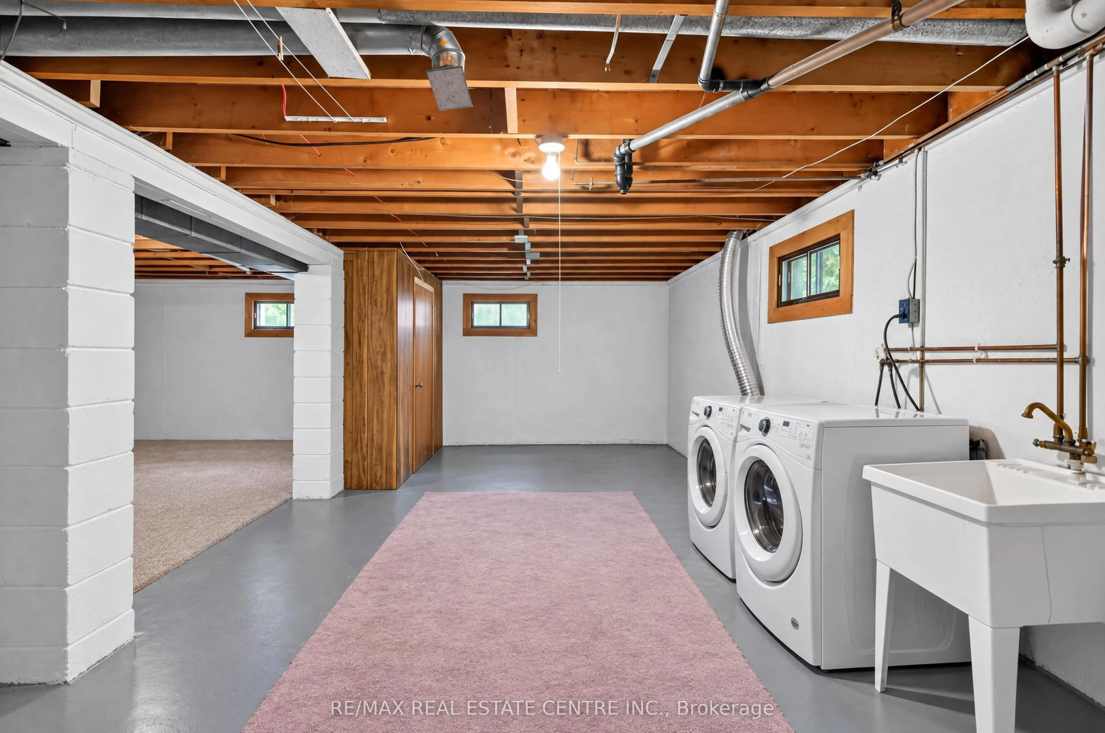 226 Elmwood Crescent