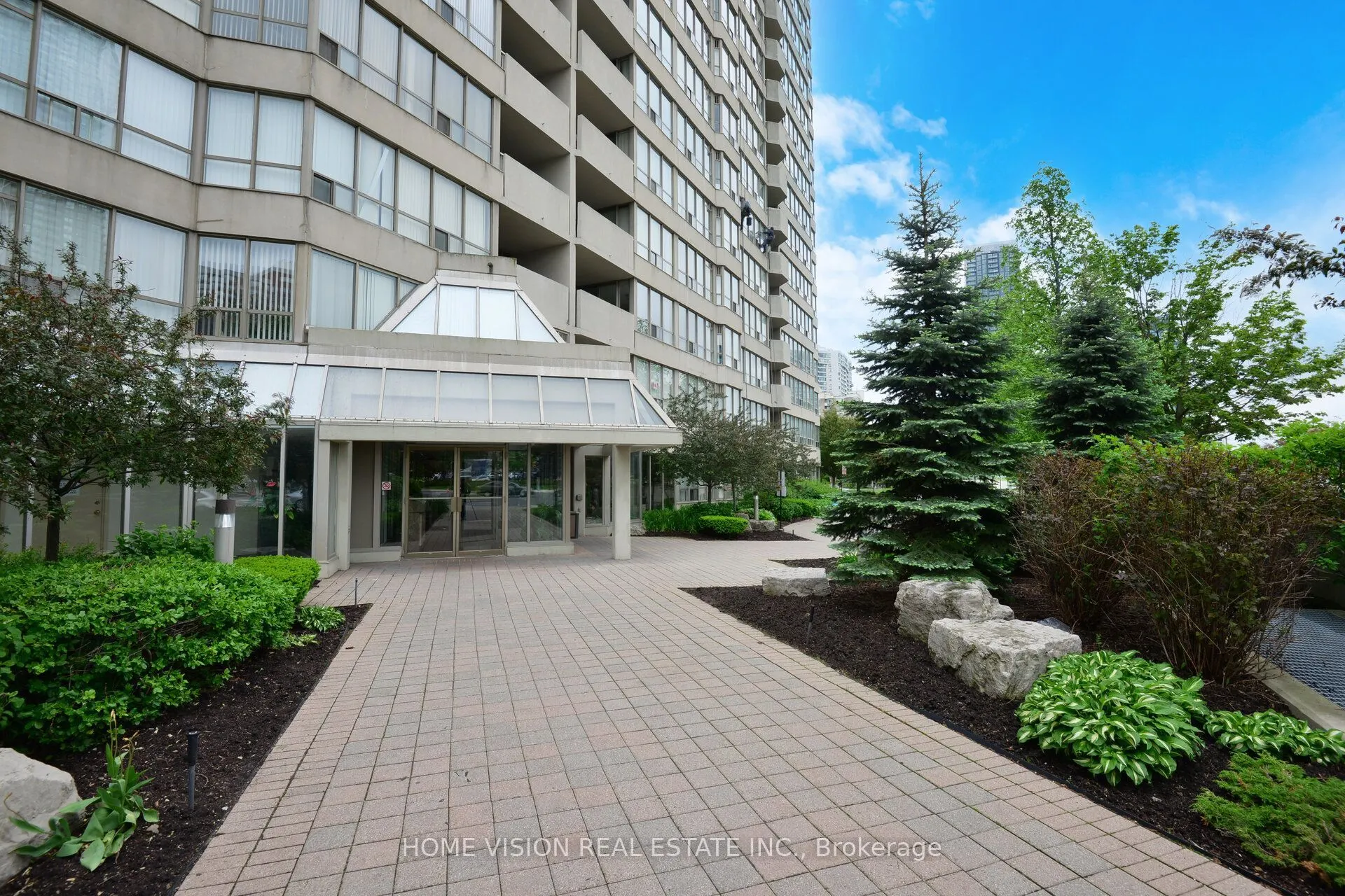 400 Webb Drive S #1407