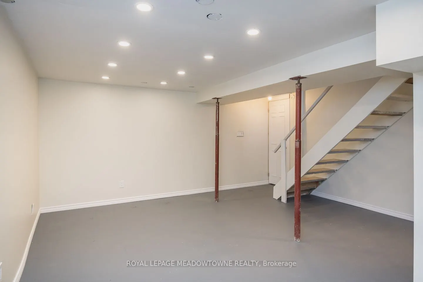 855 Governors Court