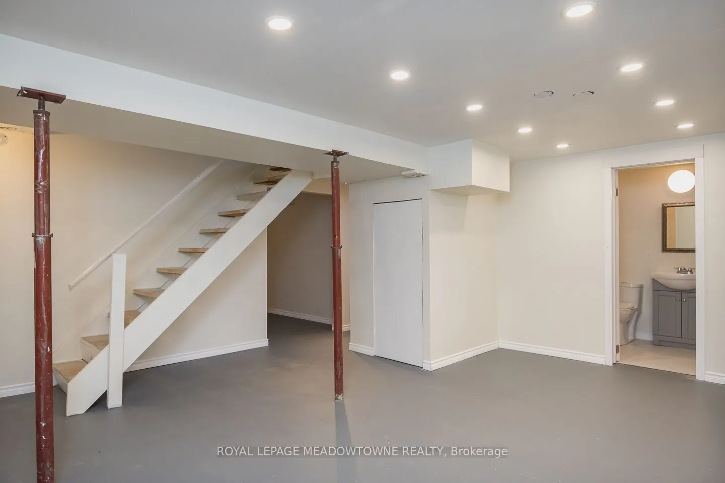 855 Governors Court