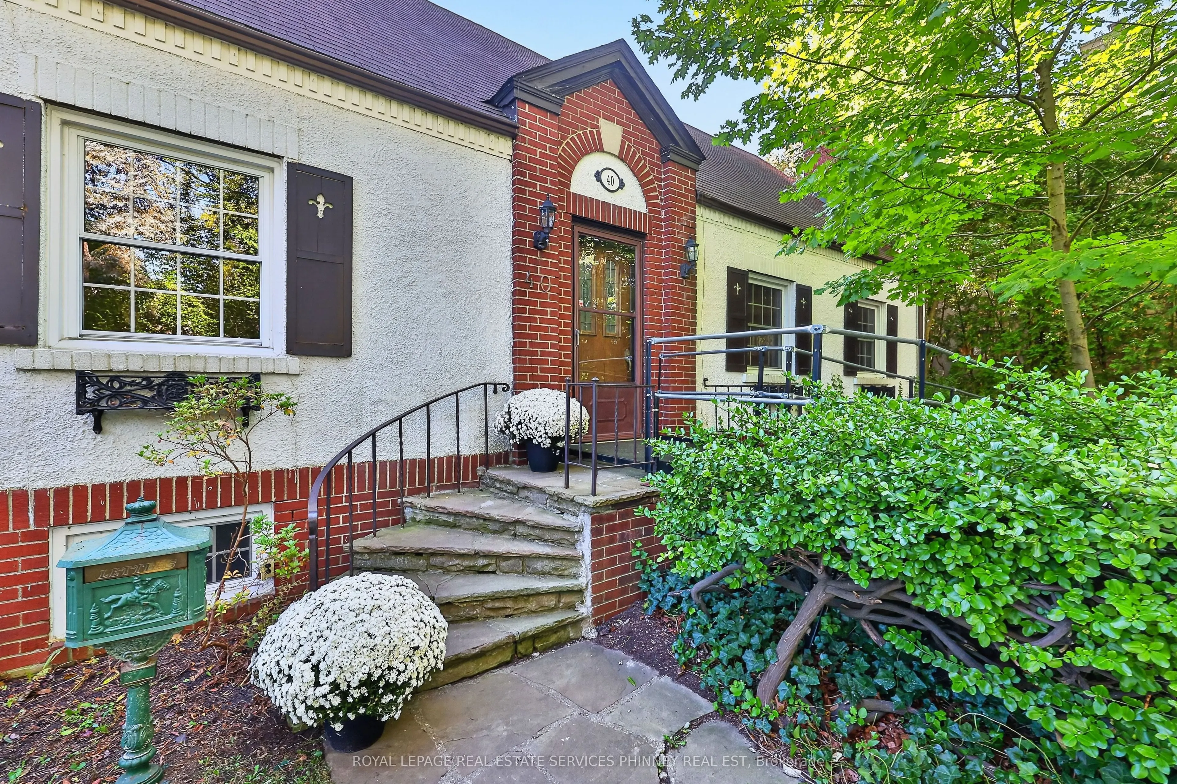 40 Pinewood Trail
