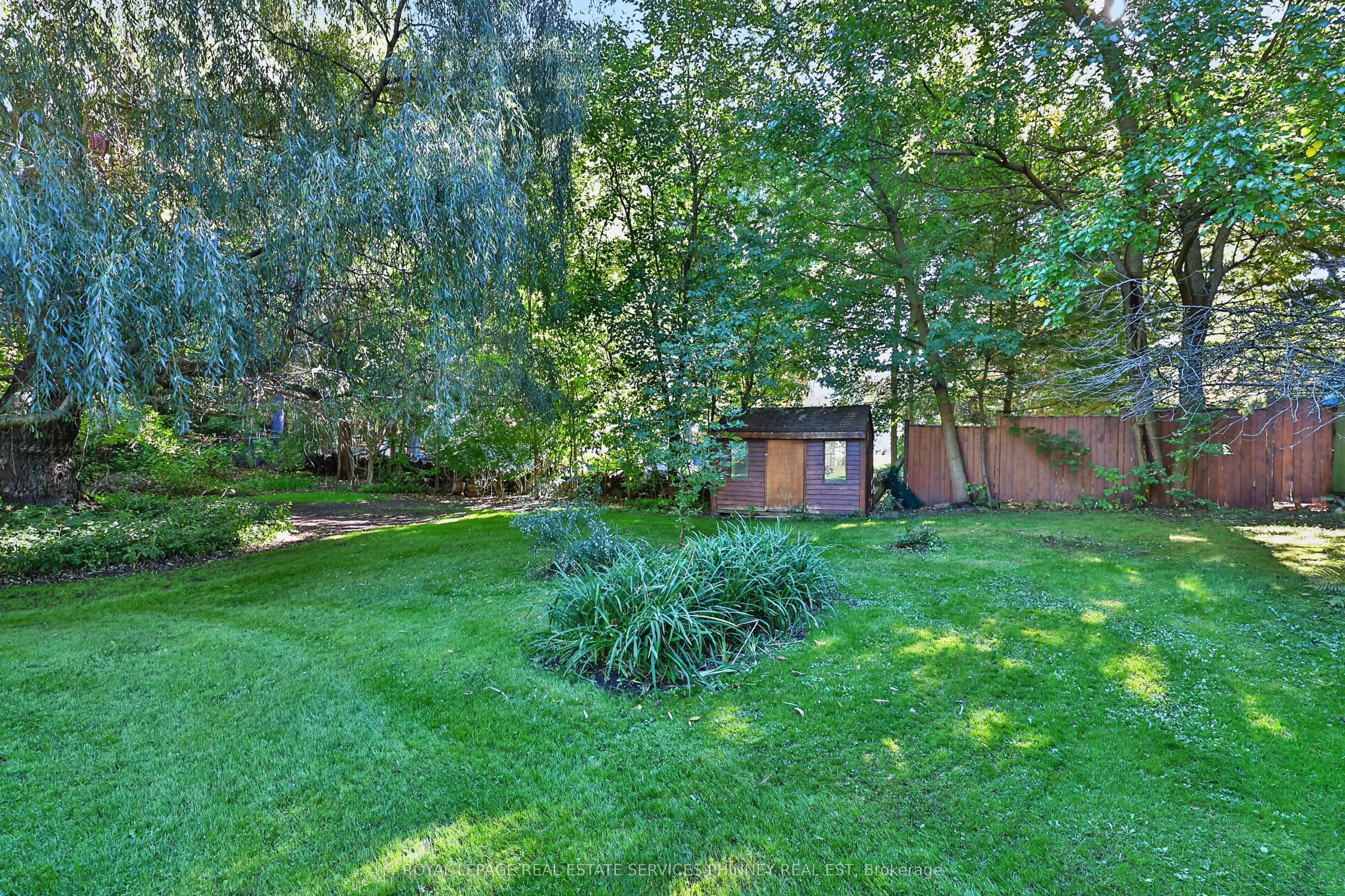 40 Pinewood Trail