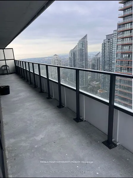 20 Shore Breeze Drive #3304