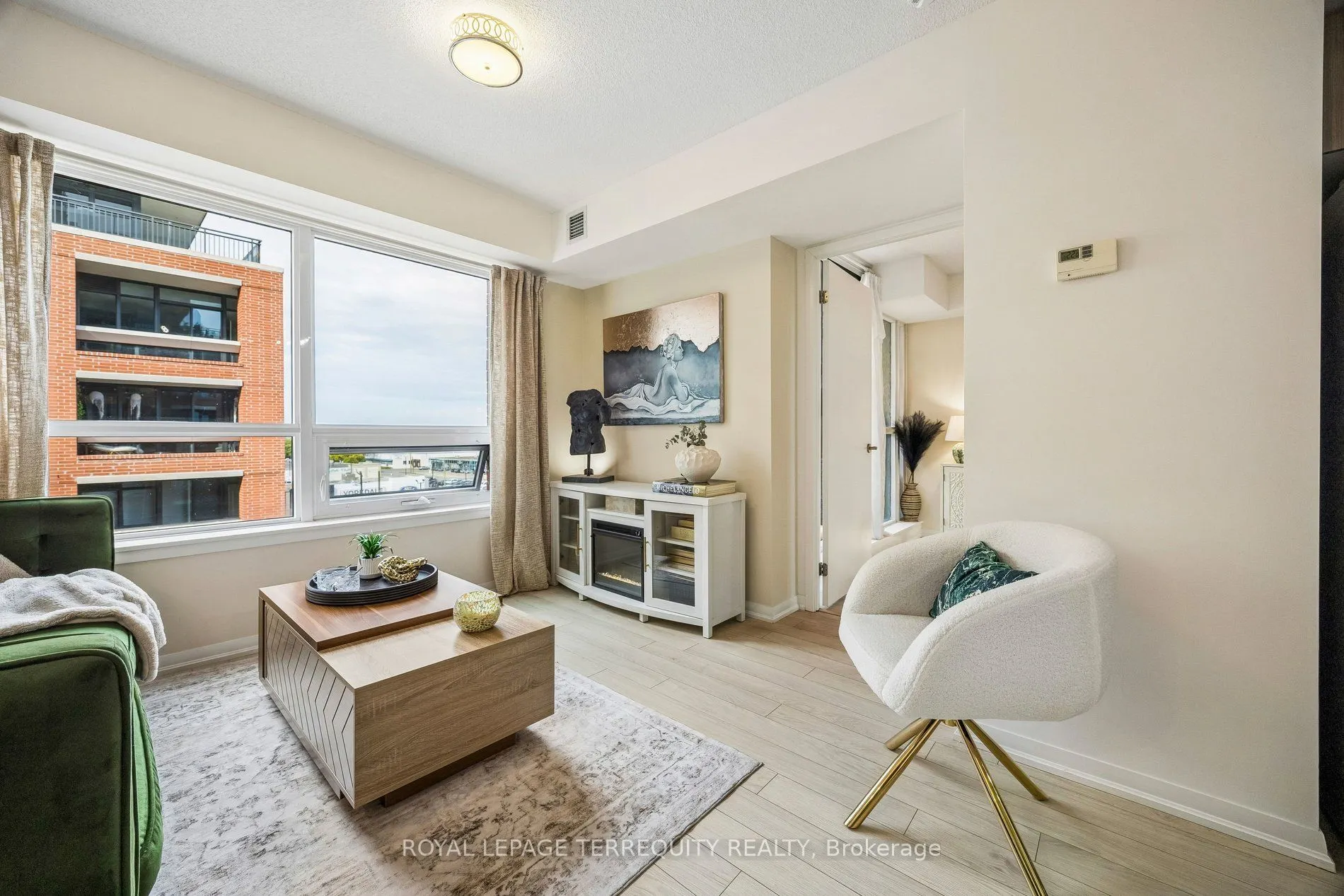 3091 Dufferin Street #524