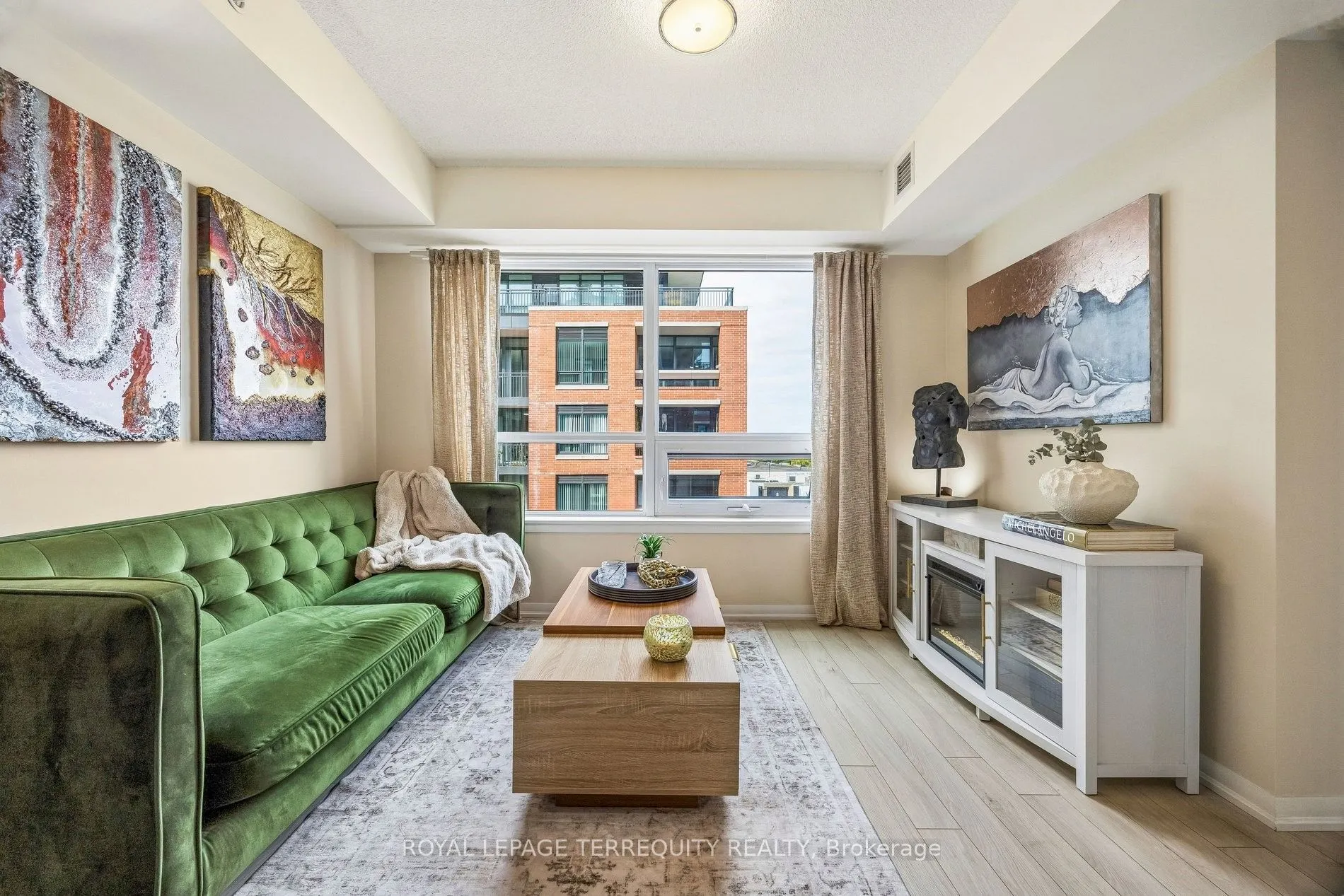 3091 Dufferin Street #524