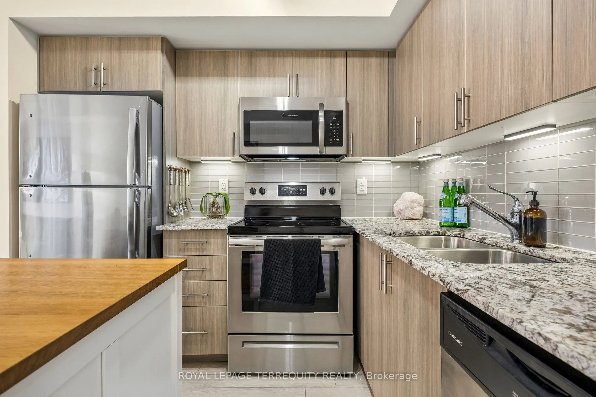 3091 Dufferin Street #524