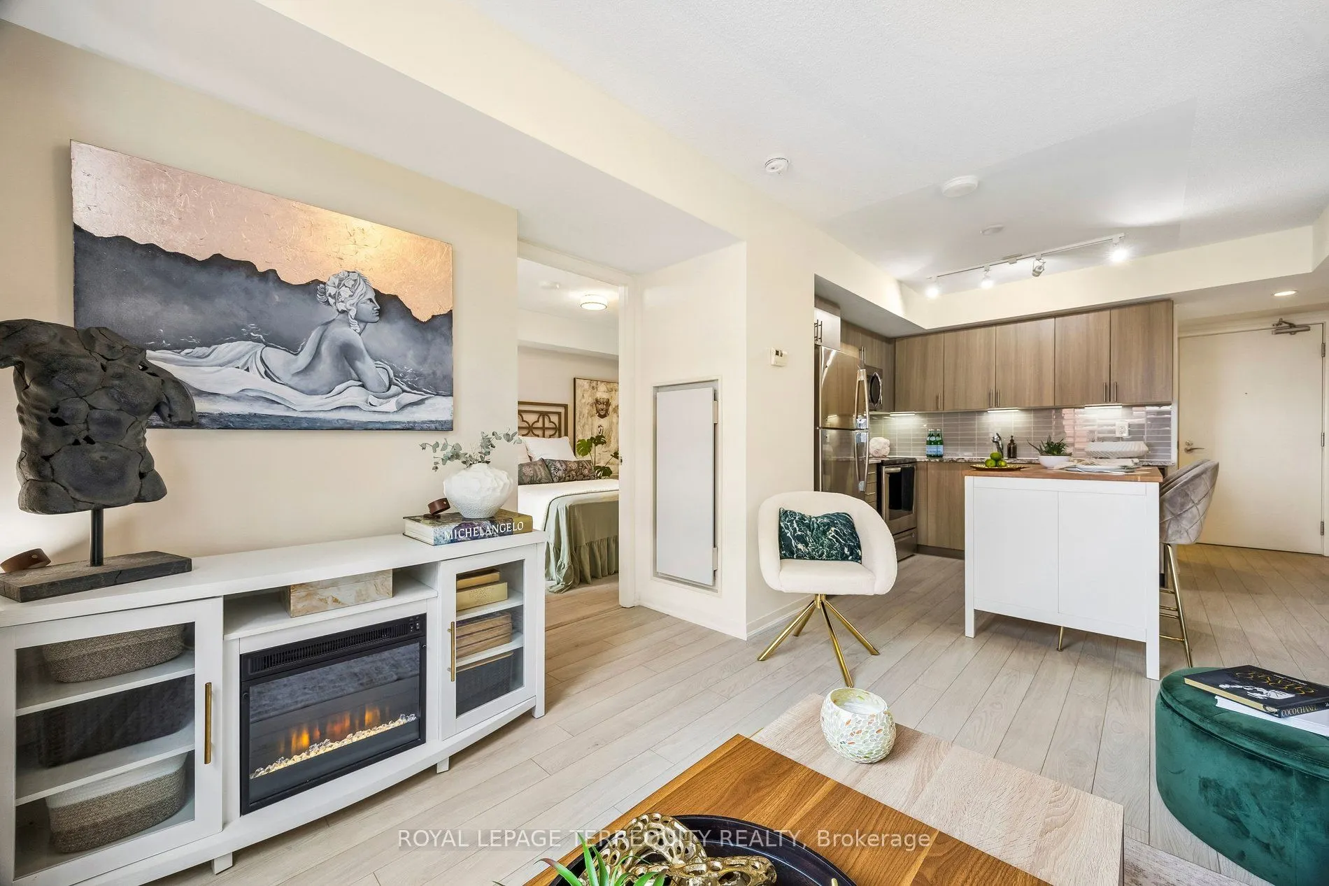 3091 Dufferin Street #524