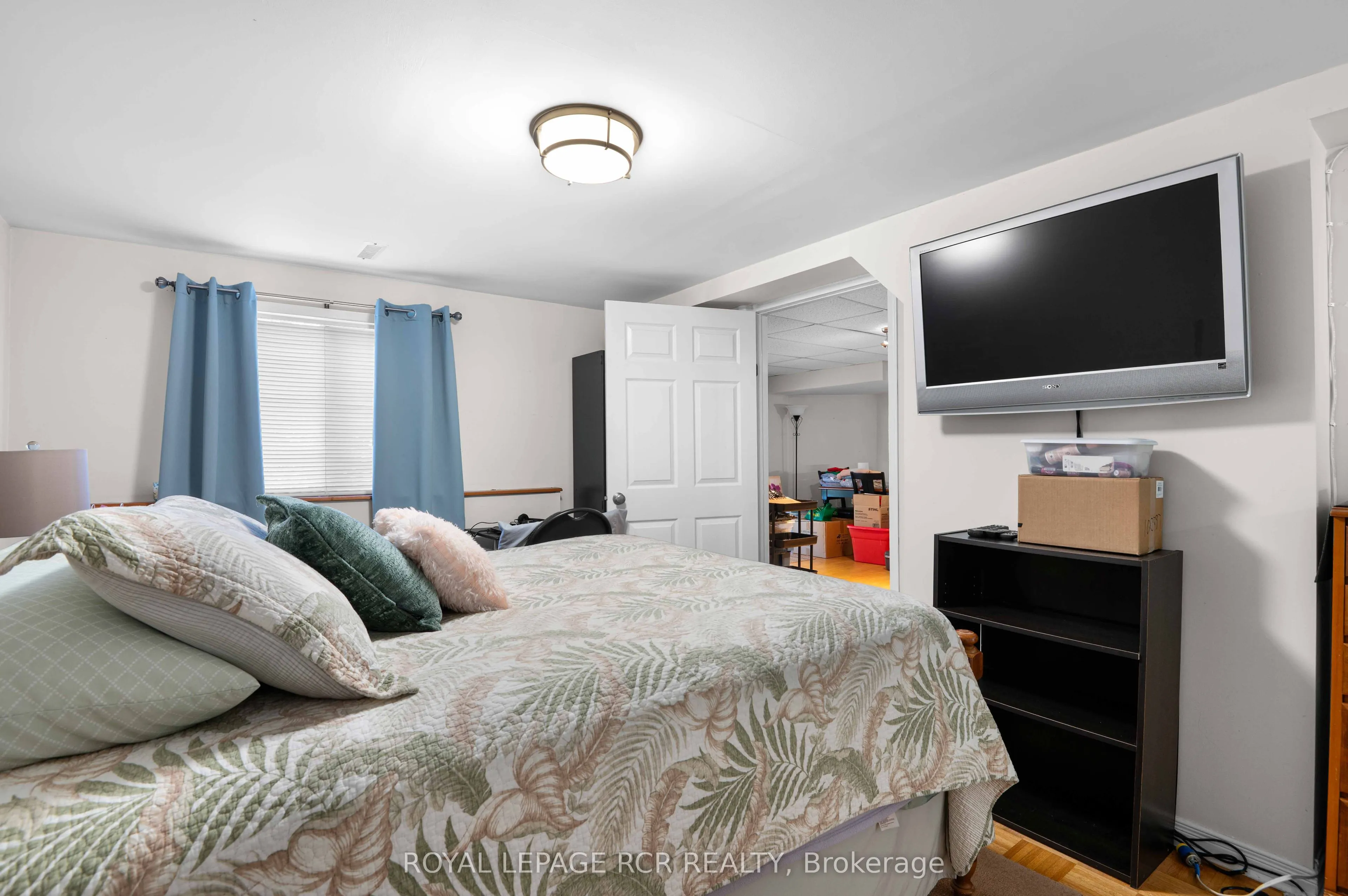 220 Edenwood Crescent