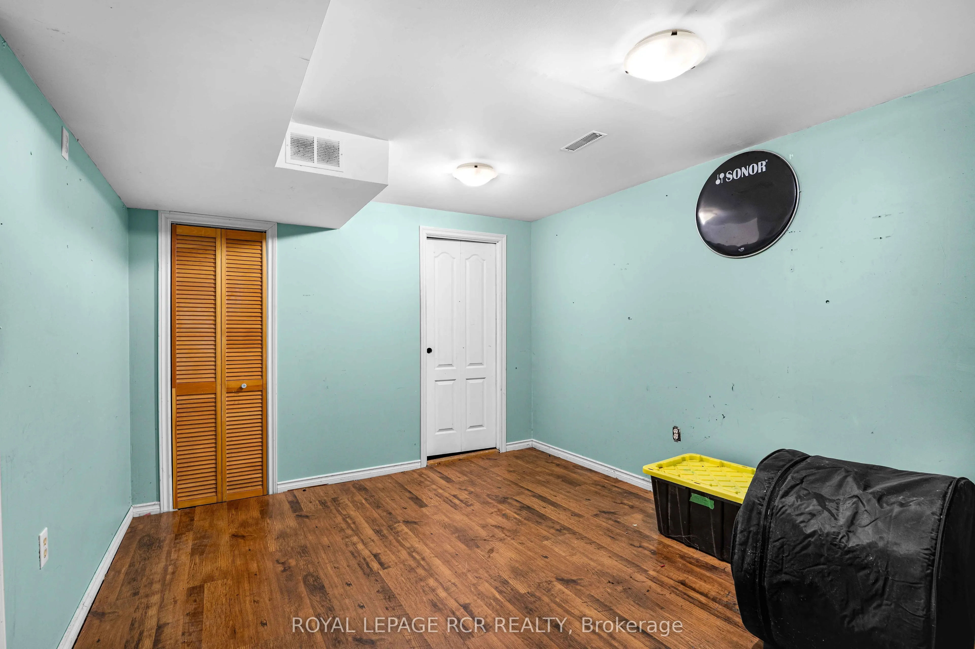 220 Edenwood Crescent