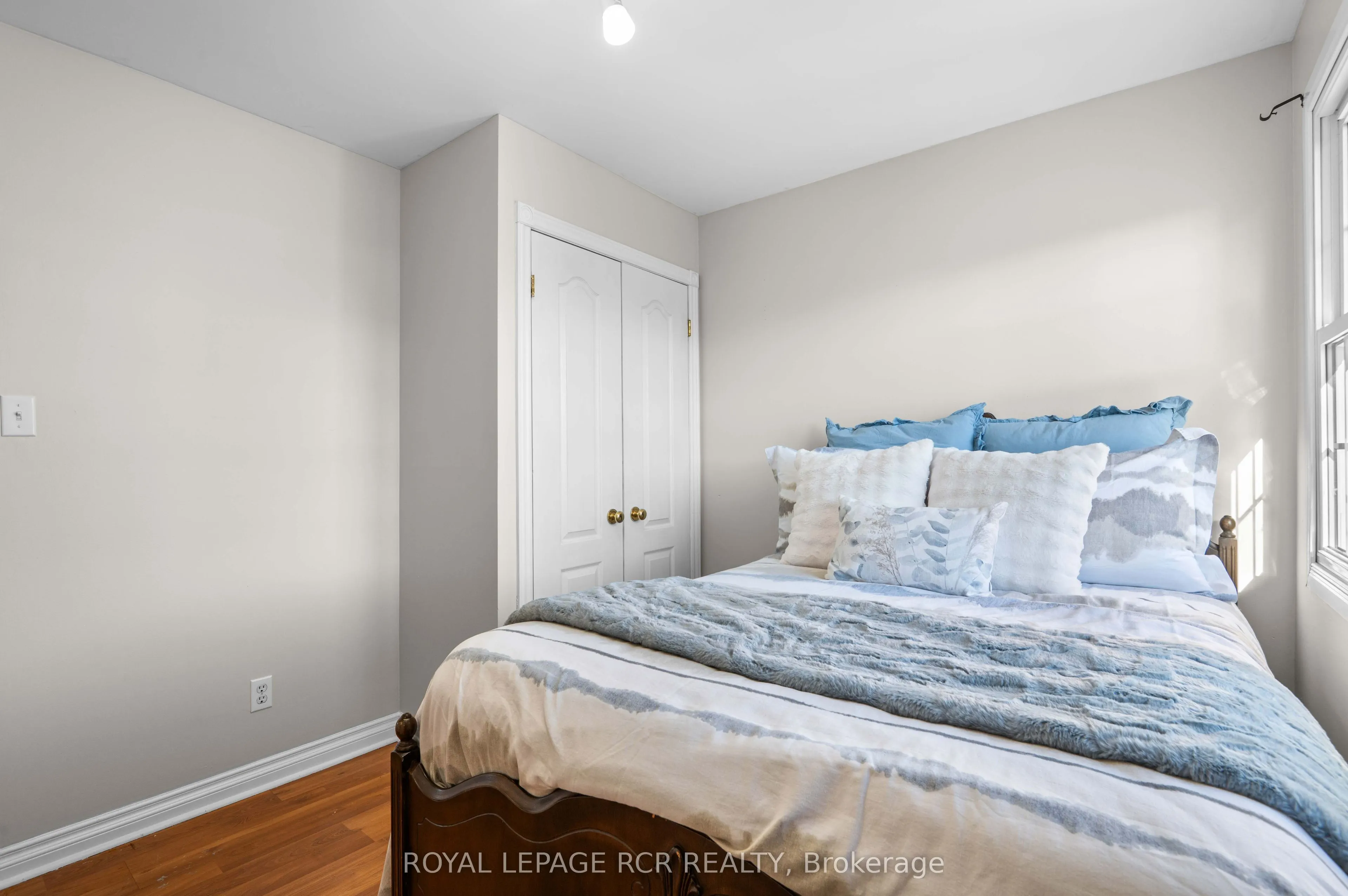 220 Edenwood Crescent