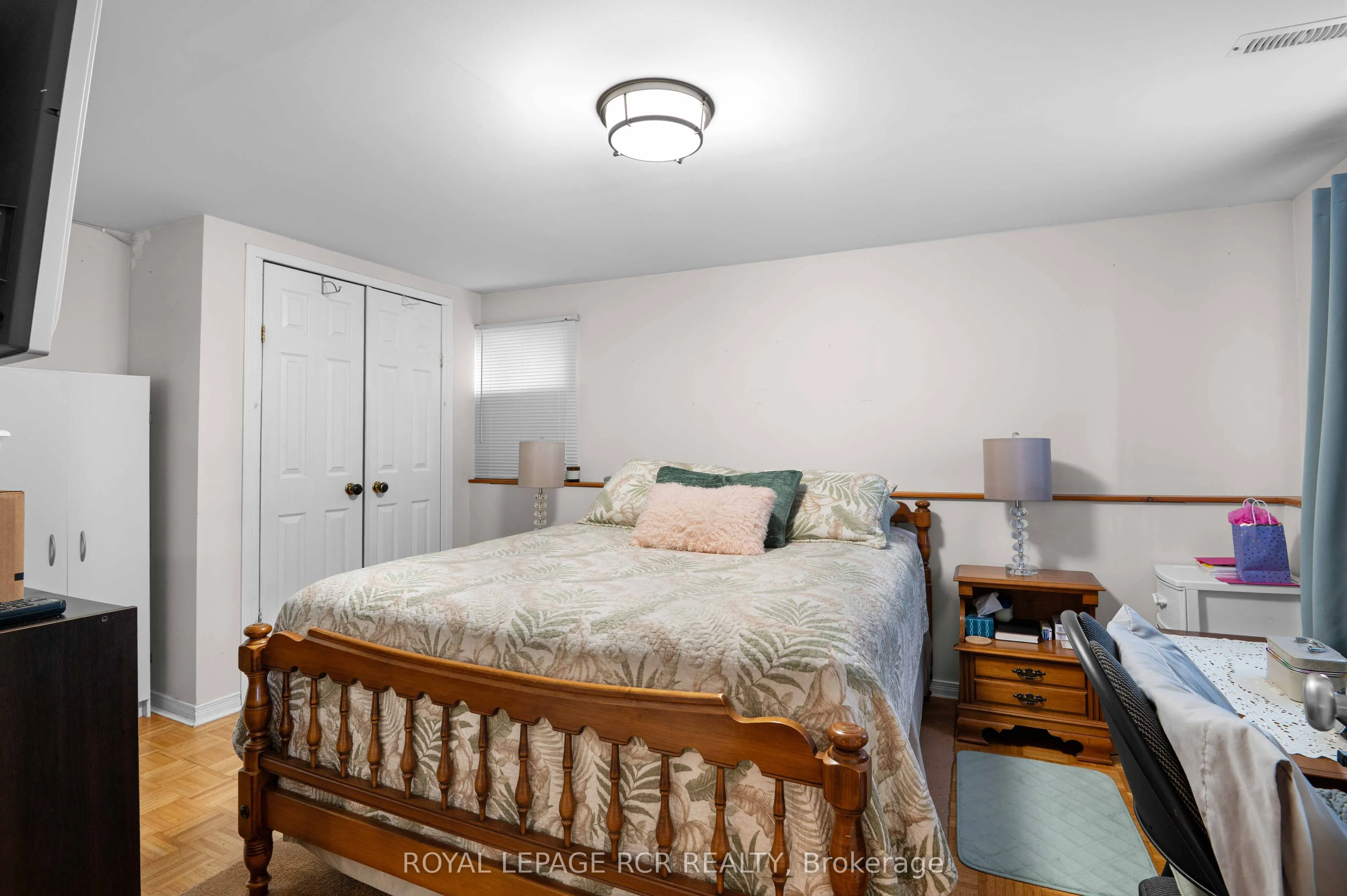 220 Edenwood Crescent