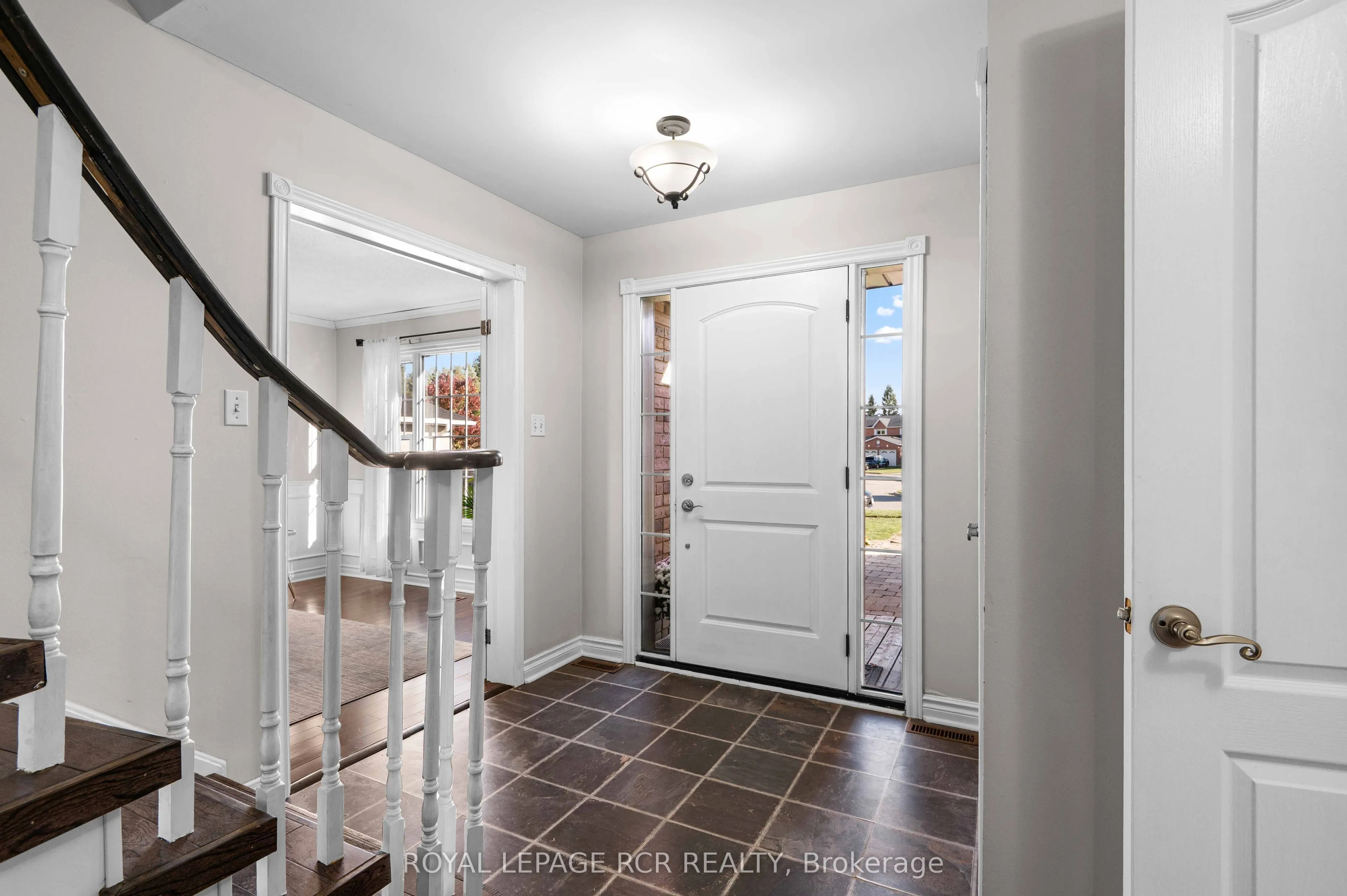 220 Edenwood Crescent