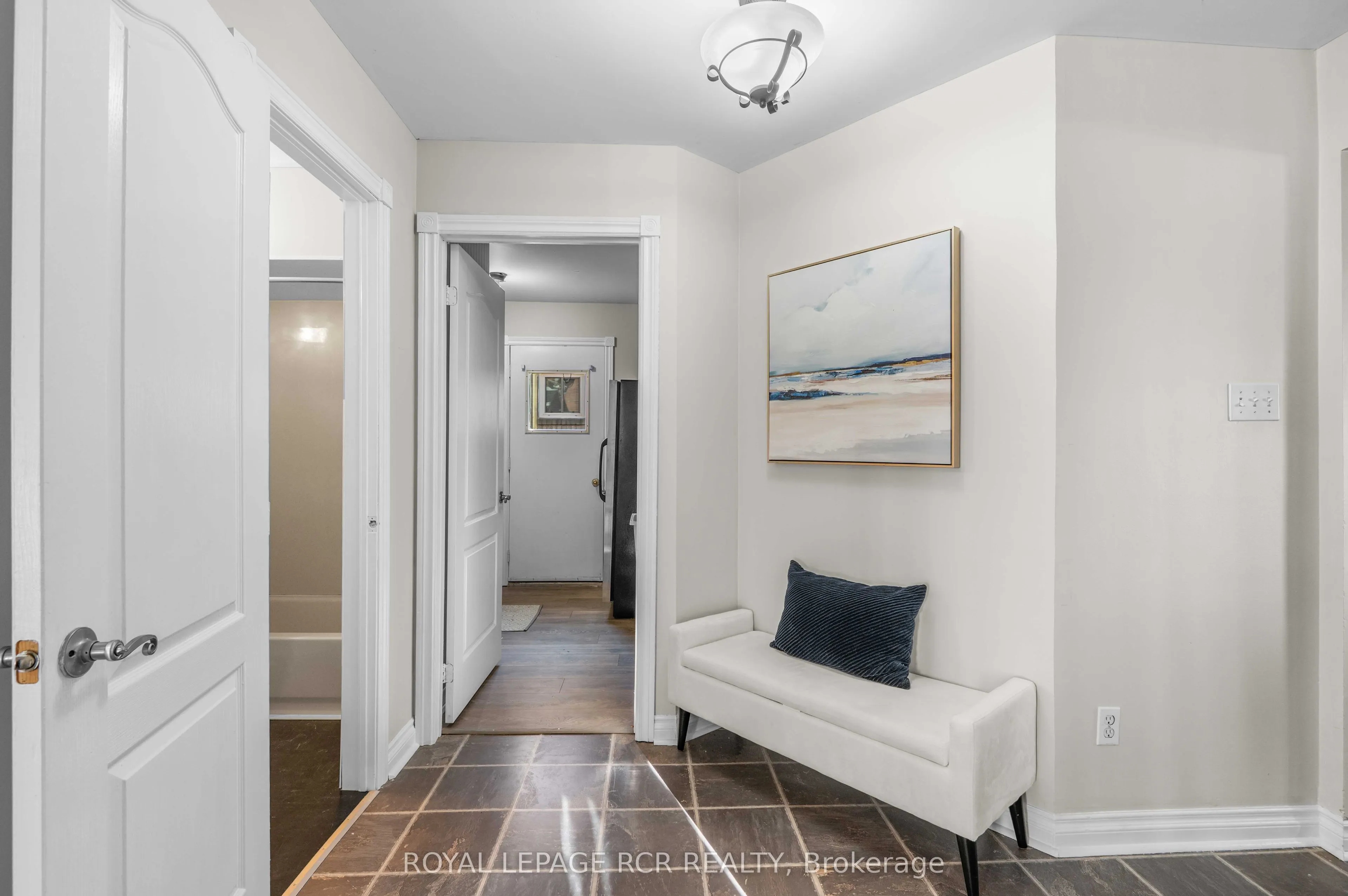 220 Edenwood Crescent