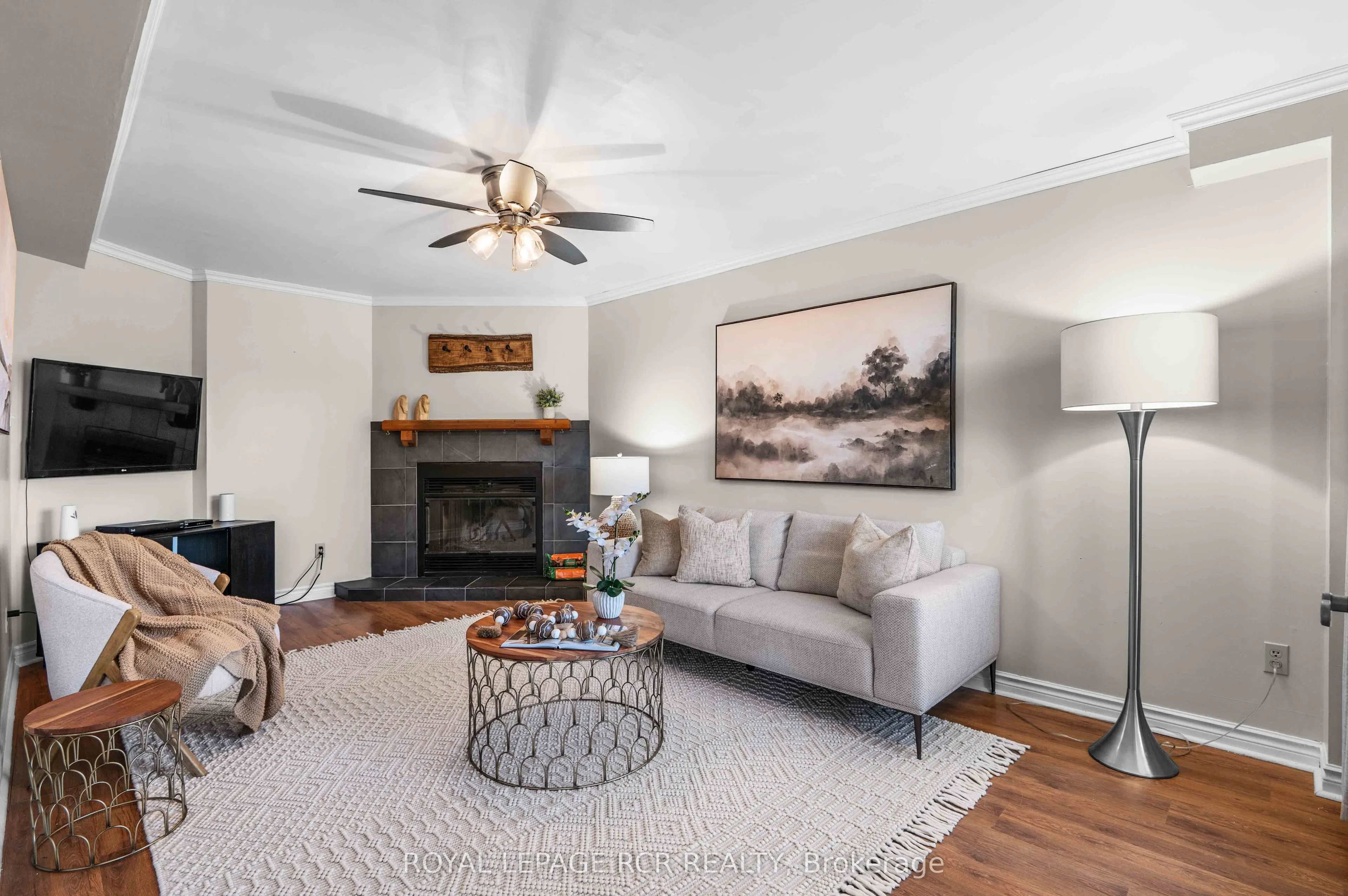 220 Edenwood Crescent