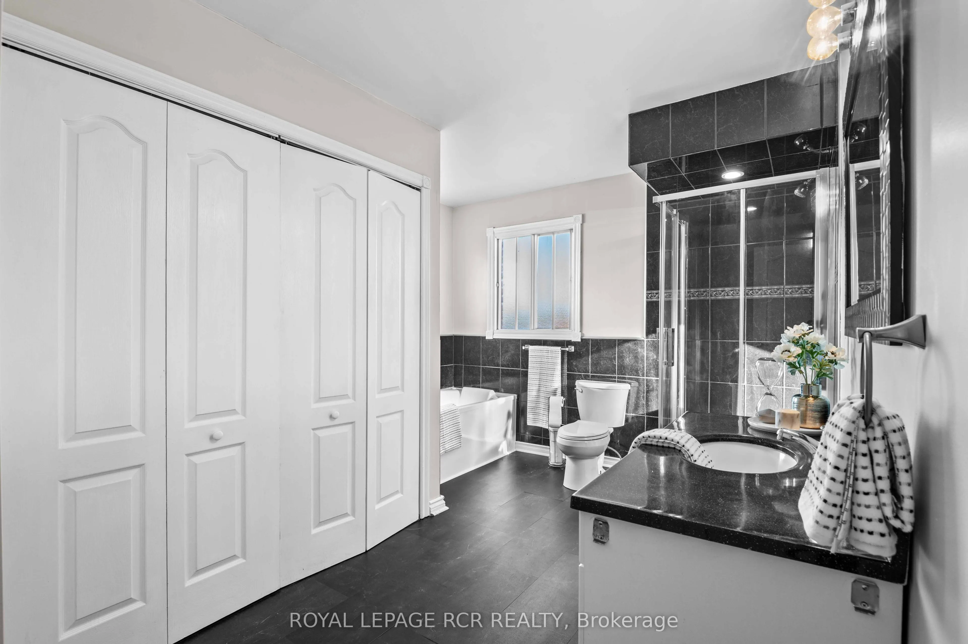 220 Edenwood Crescent