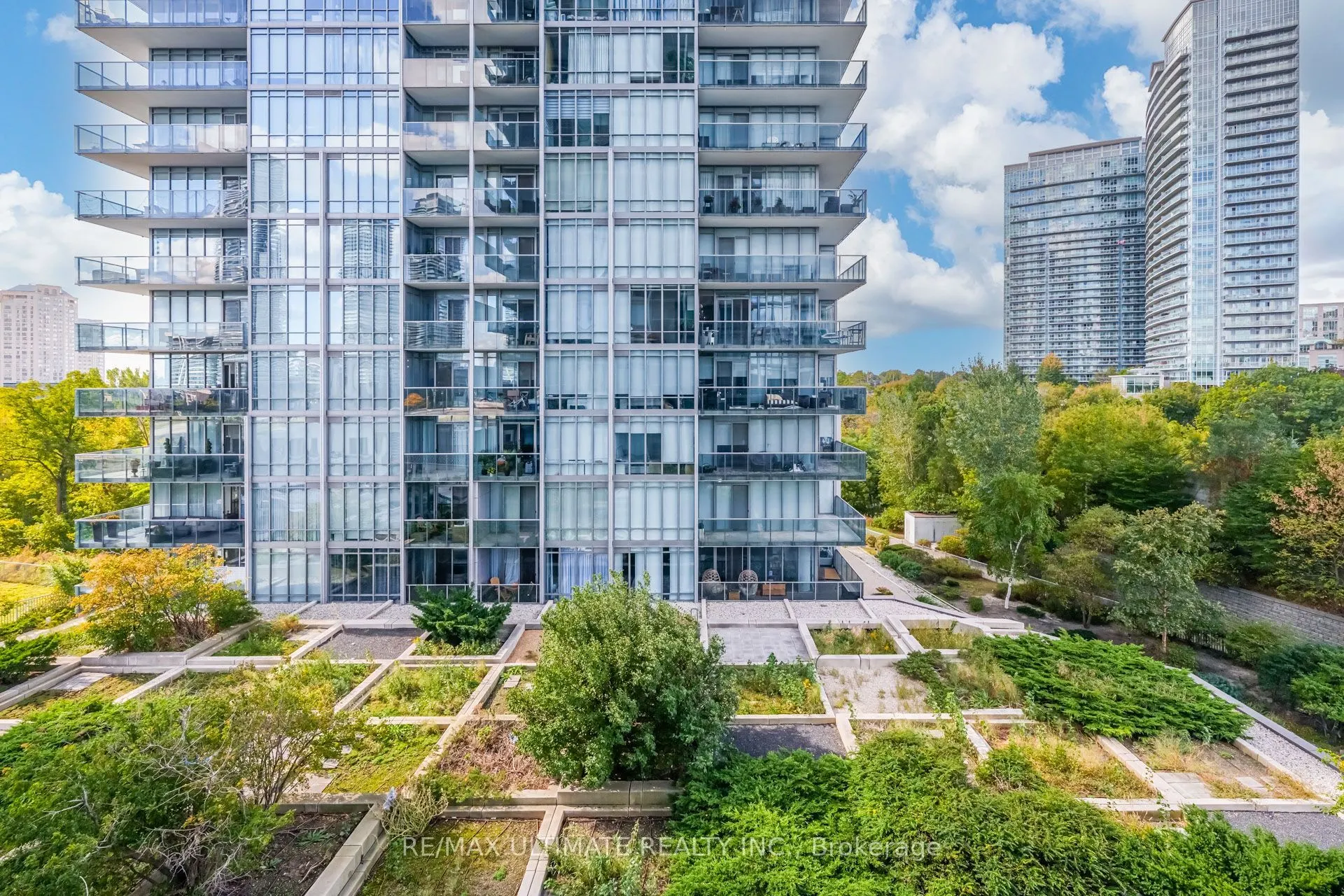 90 Park Lawn Road #602
