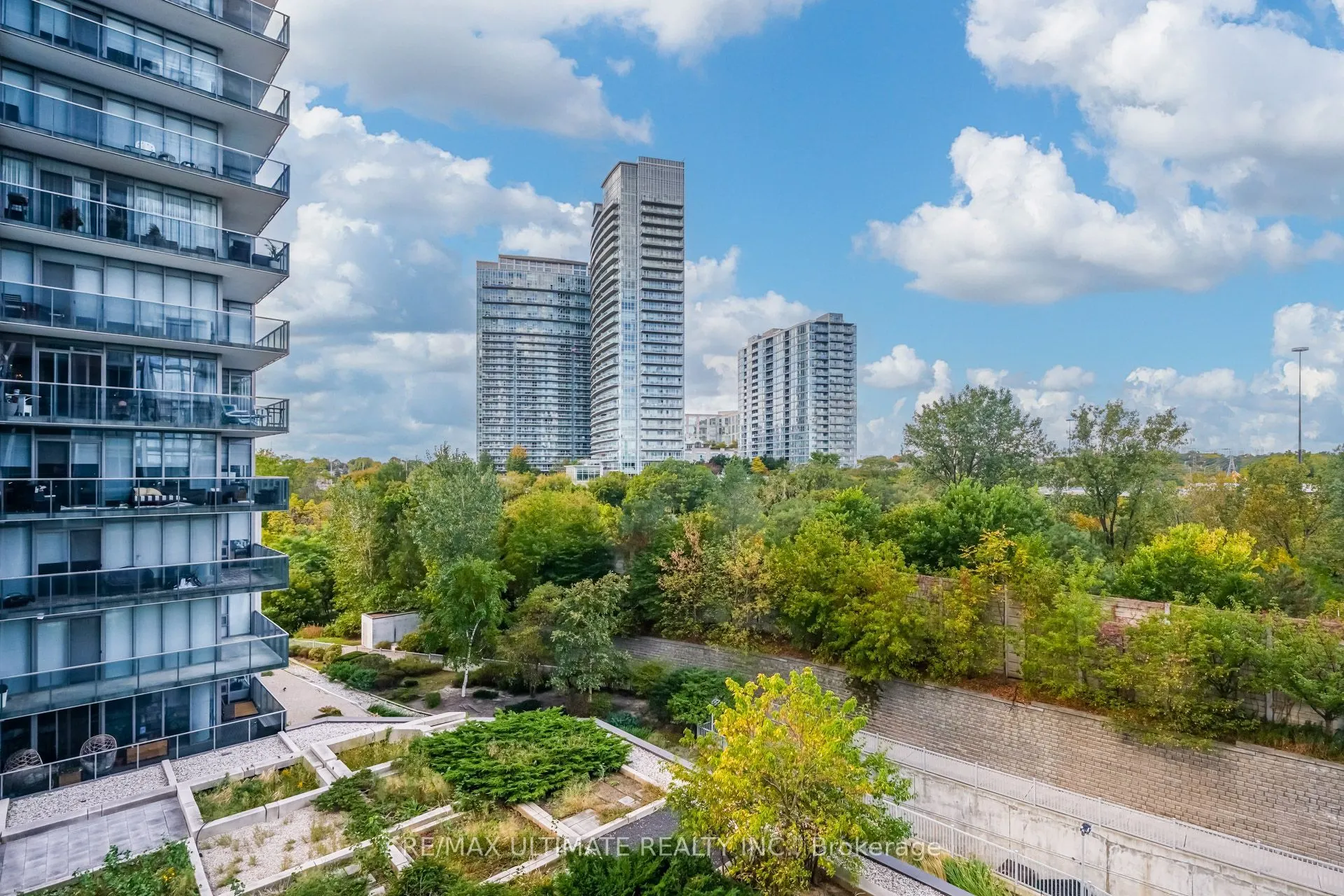 90 Park Lawn Road #602